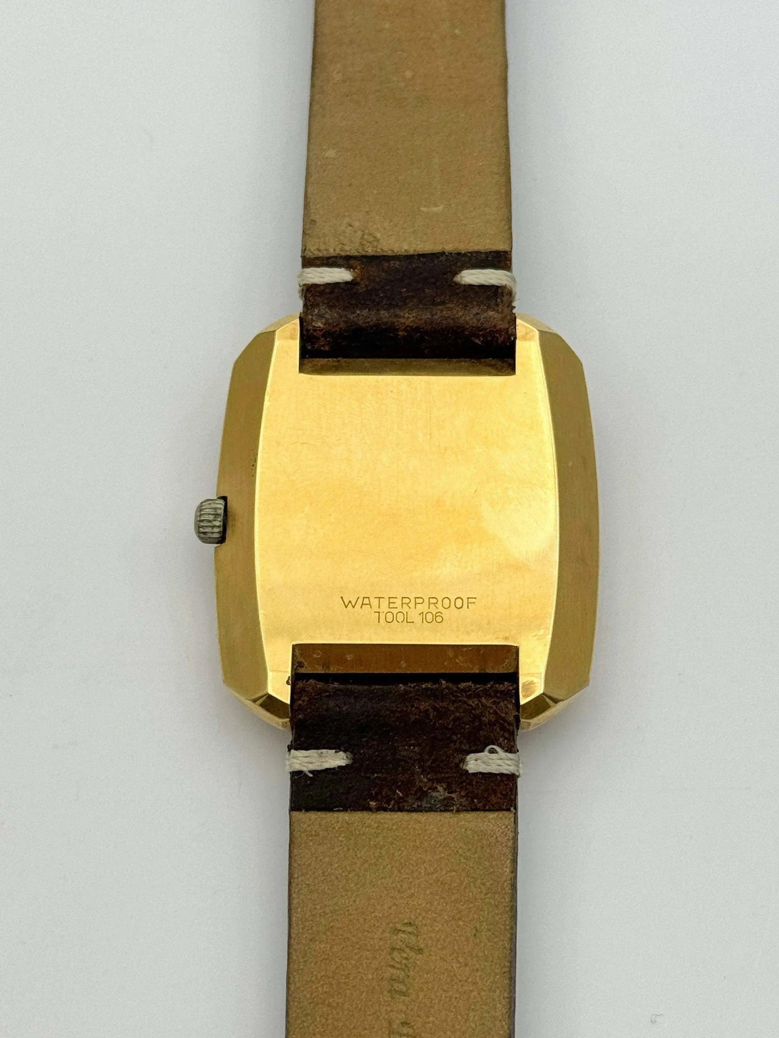 Omega - De Ville Carré Monobloc Plaqué or - 1970s - Atelier Victor - Vintage  Shop