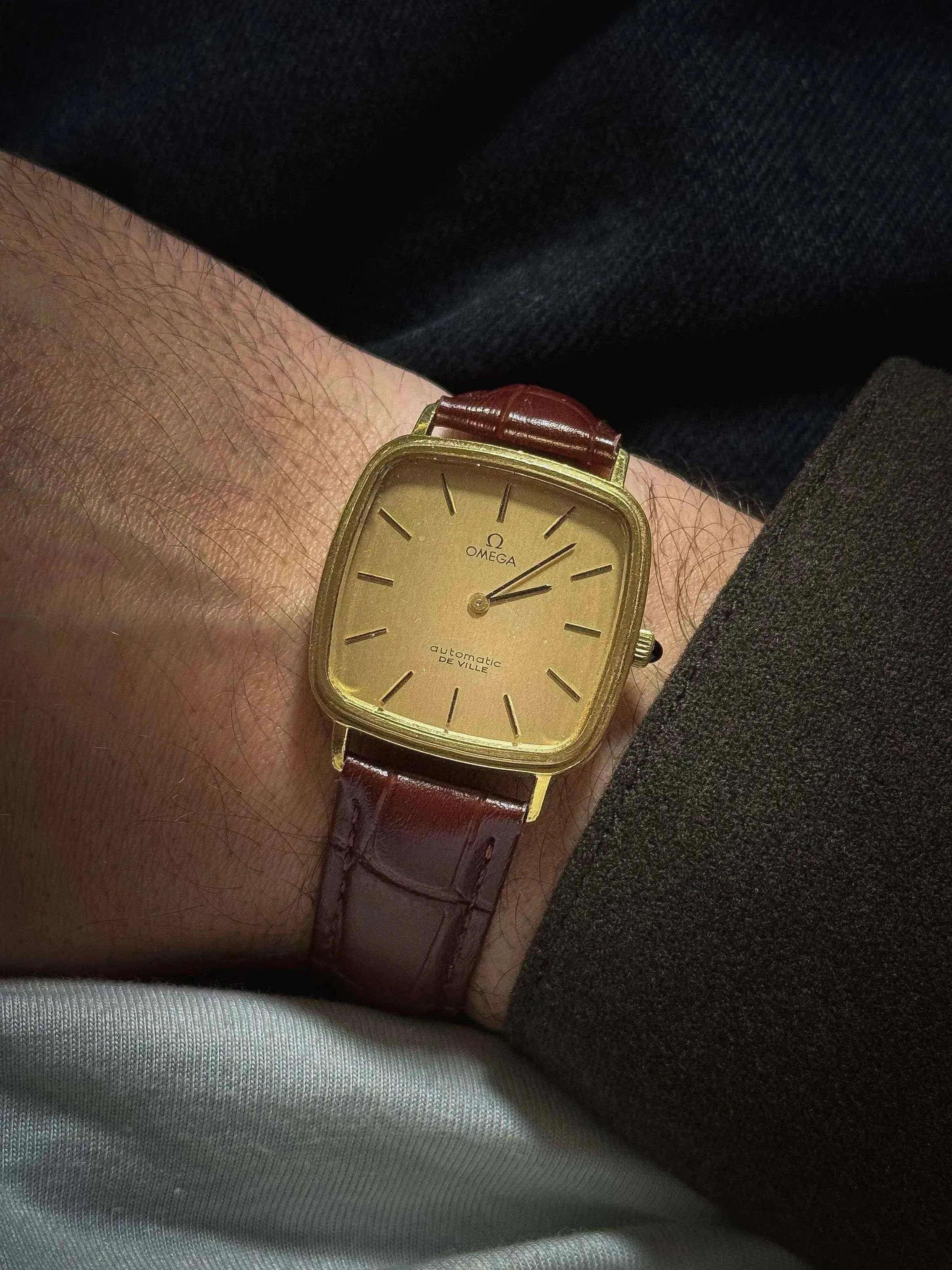 Omega - De Ville Carrée Plaqué or Cabochon - 1973 - Atelier Victor