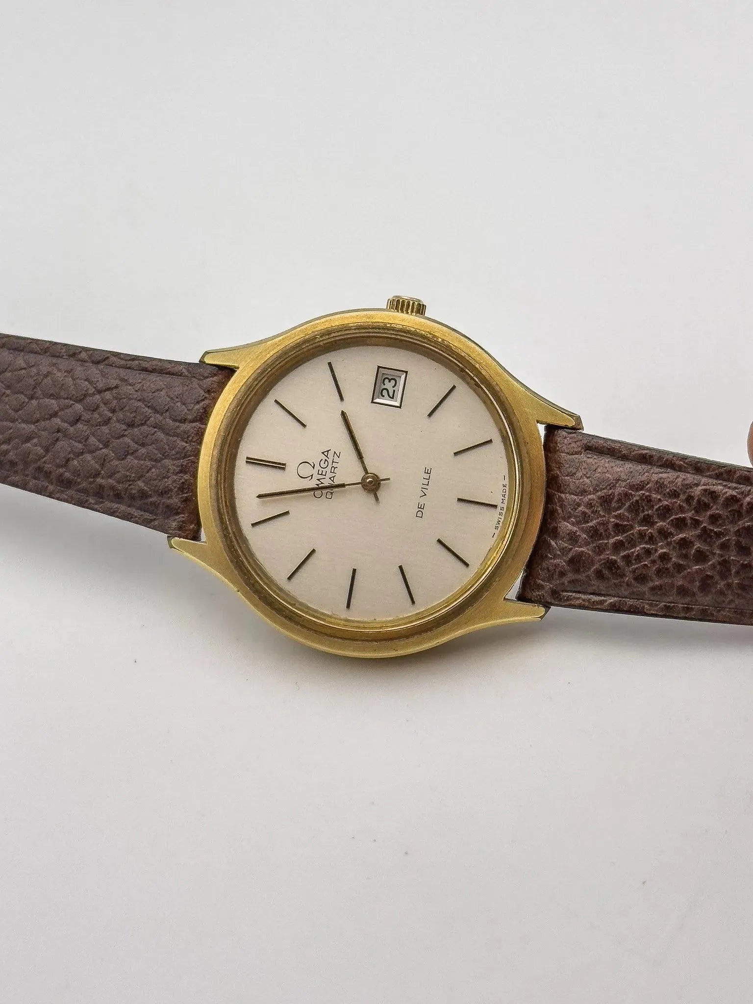 Omega - De Ville Circle Champagne - 1976 - Atelier Victor - Vintage  Shop