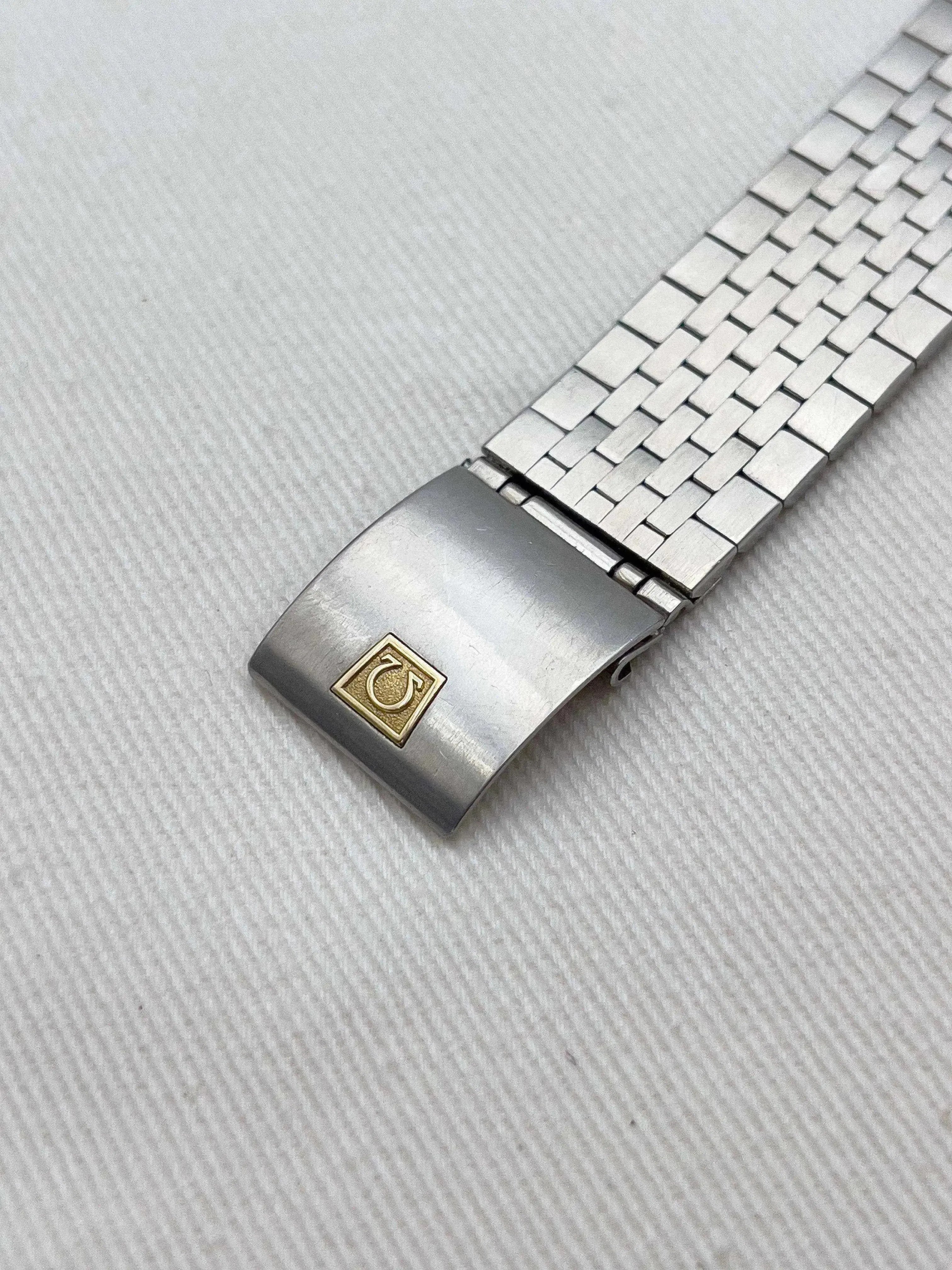 Omega - De Ville Circle Full Steel - 1976 - Atelier Victor Paris - Vintage Watch Shop Dubai