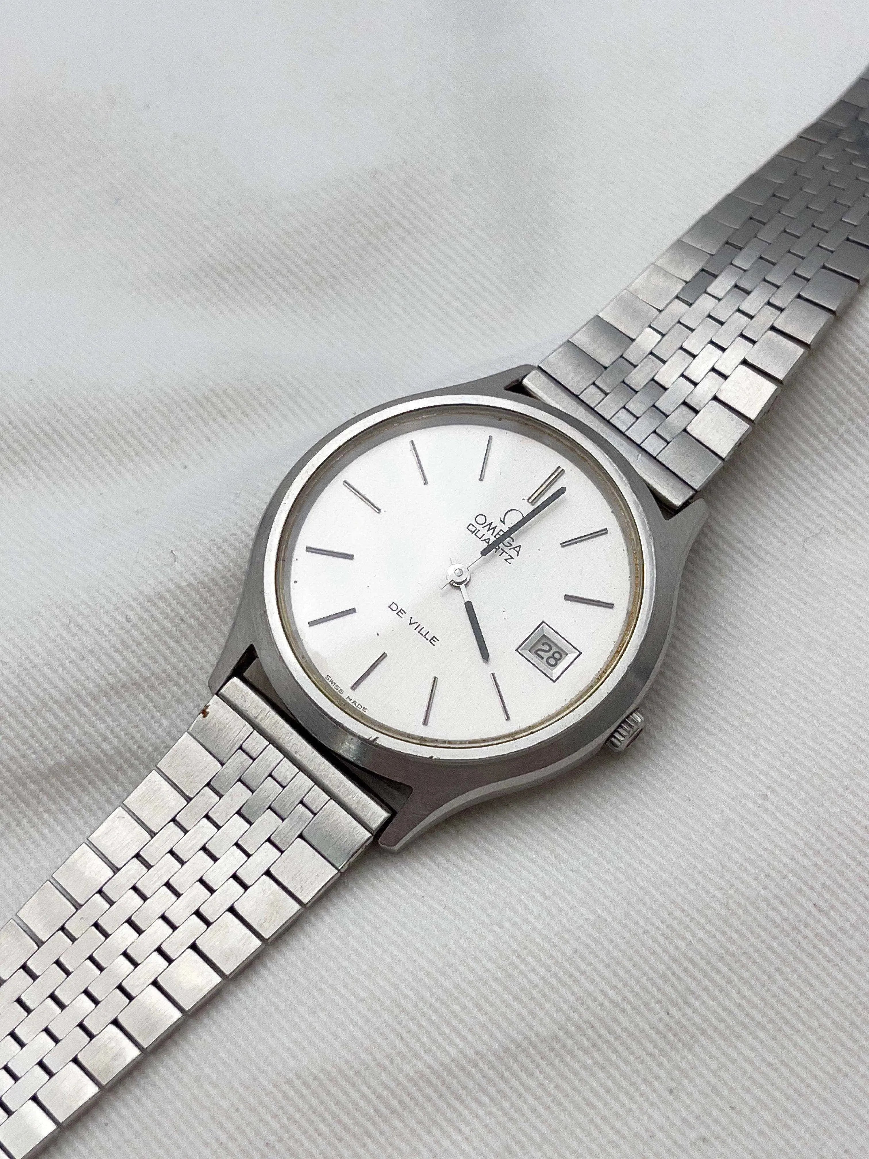 Omega - De Ville Circle Full Steel - 1976 - Atelier Victor Paris - Vintage Watch Shop Dubai