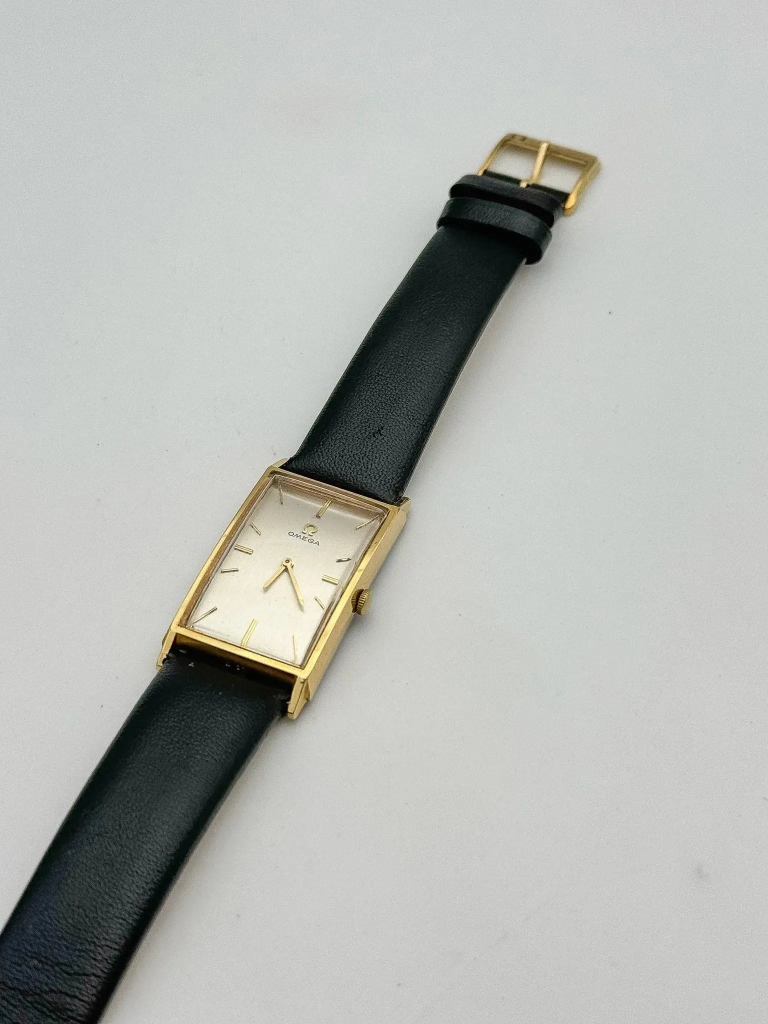 Omega - De Ville Curved Tank XL Gold - Box - 1965 - Atelier Victor Paris - Vintage Watch Shop Dubai