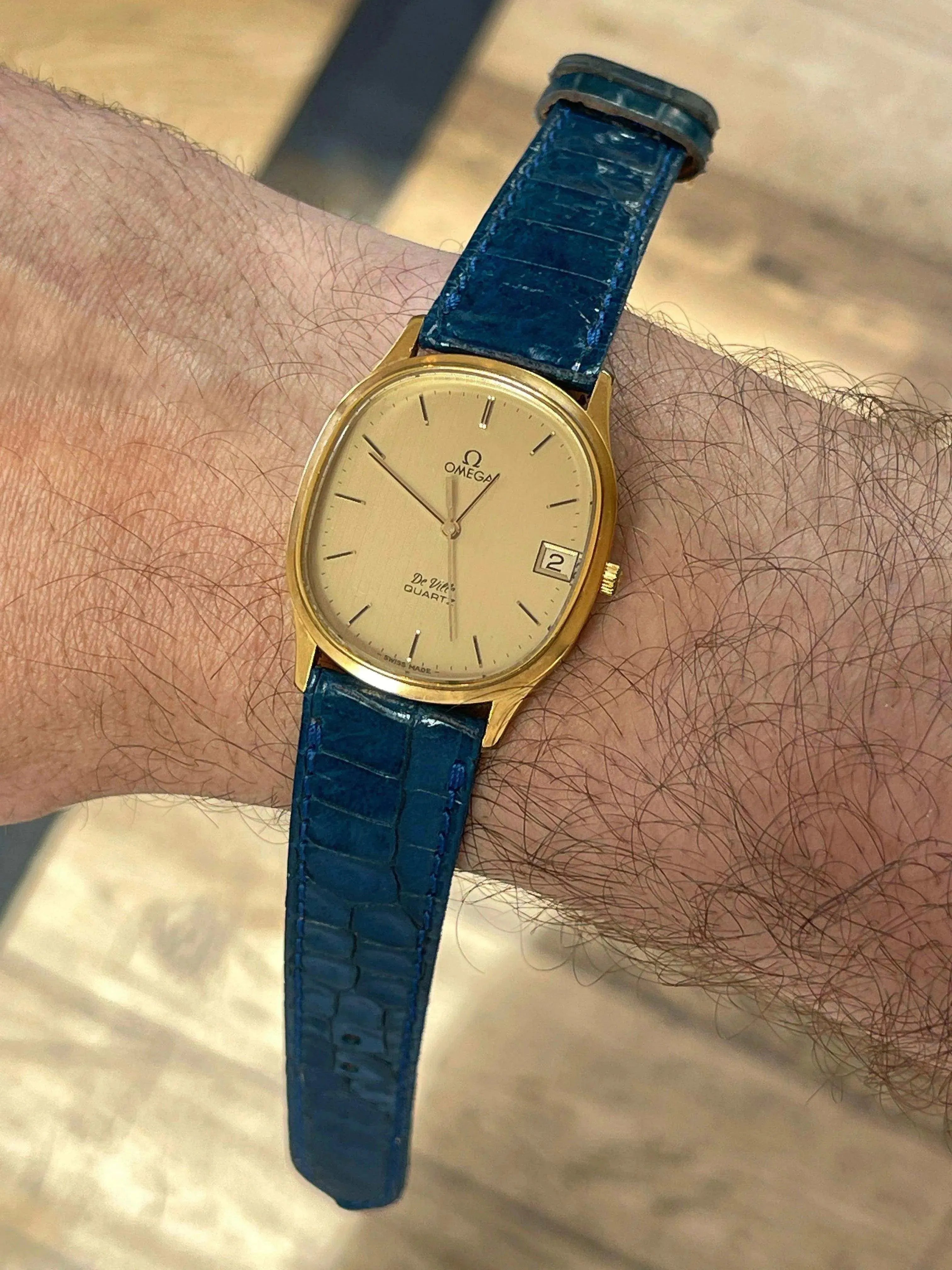 Omega - De Ville Date Tonneau plaqué or - 1982 - Atelier Victor Paris - Vintage Watch Shop Dubai