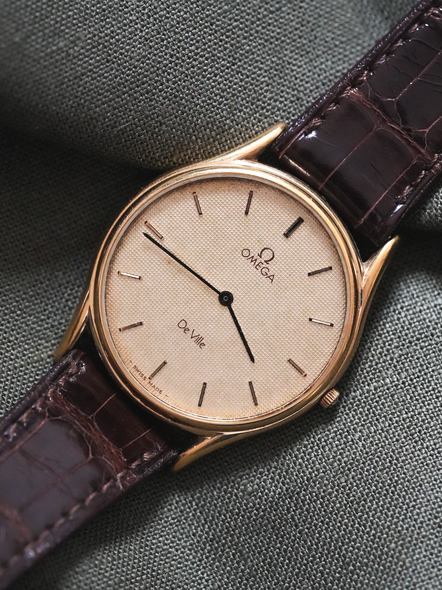Omega - De Ville Dress Watch Clous de Paris - 1982 - Atelier Victor Paris - Vintage Watch Shop Dubai