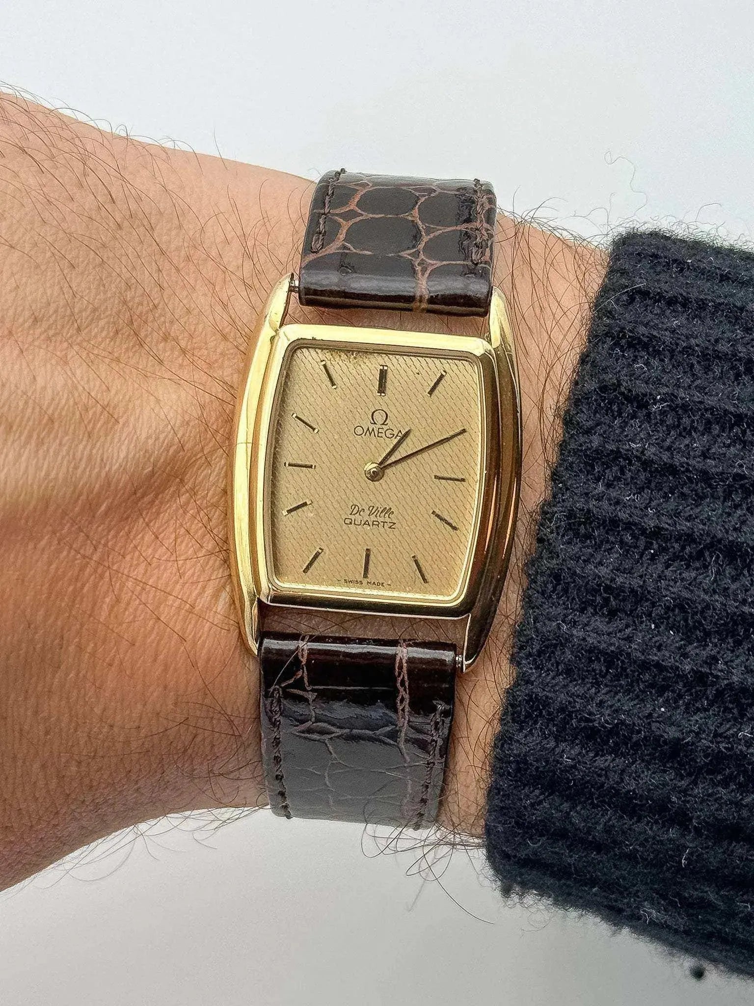 Omega - De Ville Gold Special Lugs - 1970's - Atelier Victor Paris - Vintage Watch Shop Dubai