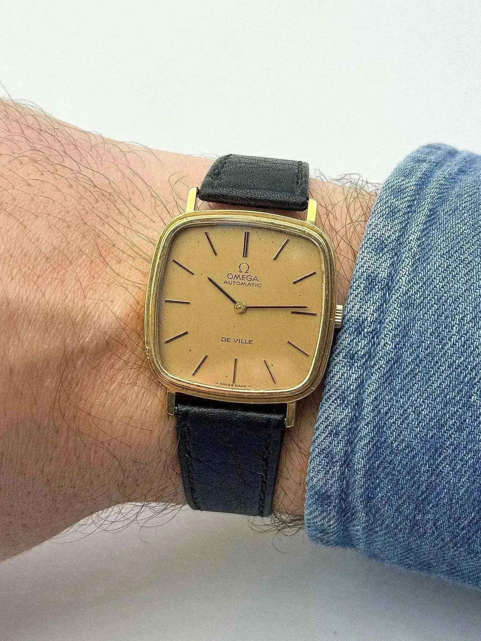 Omega - De Ville Gold Square Hand Winding - 1973