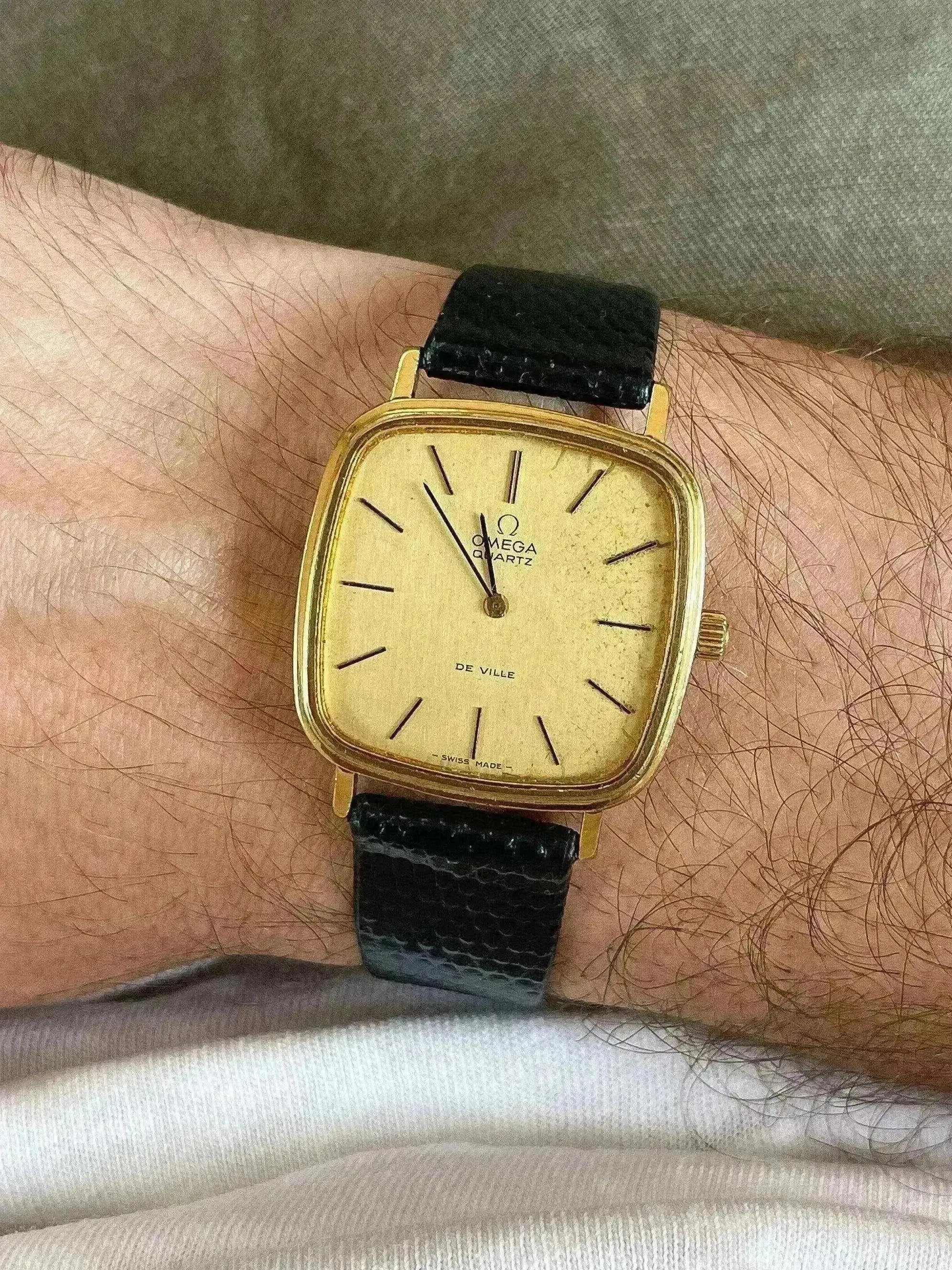 Omega - De Ville Gold Square Patina Quartz - 1977 - Atelier Victor