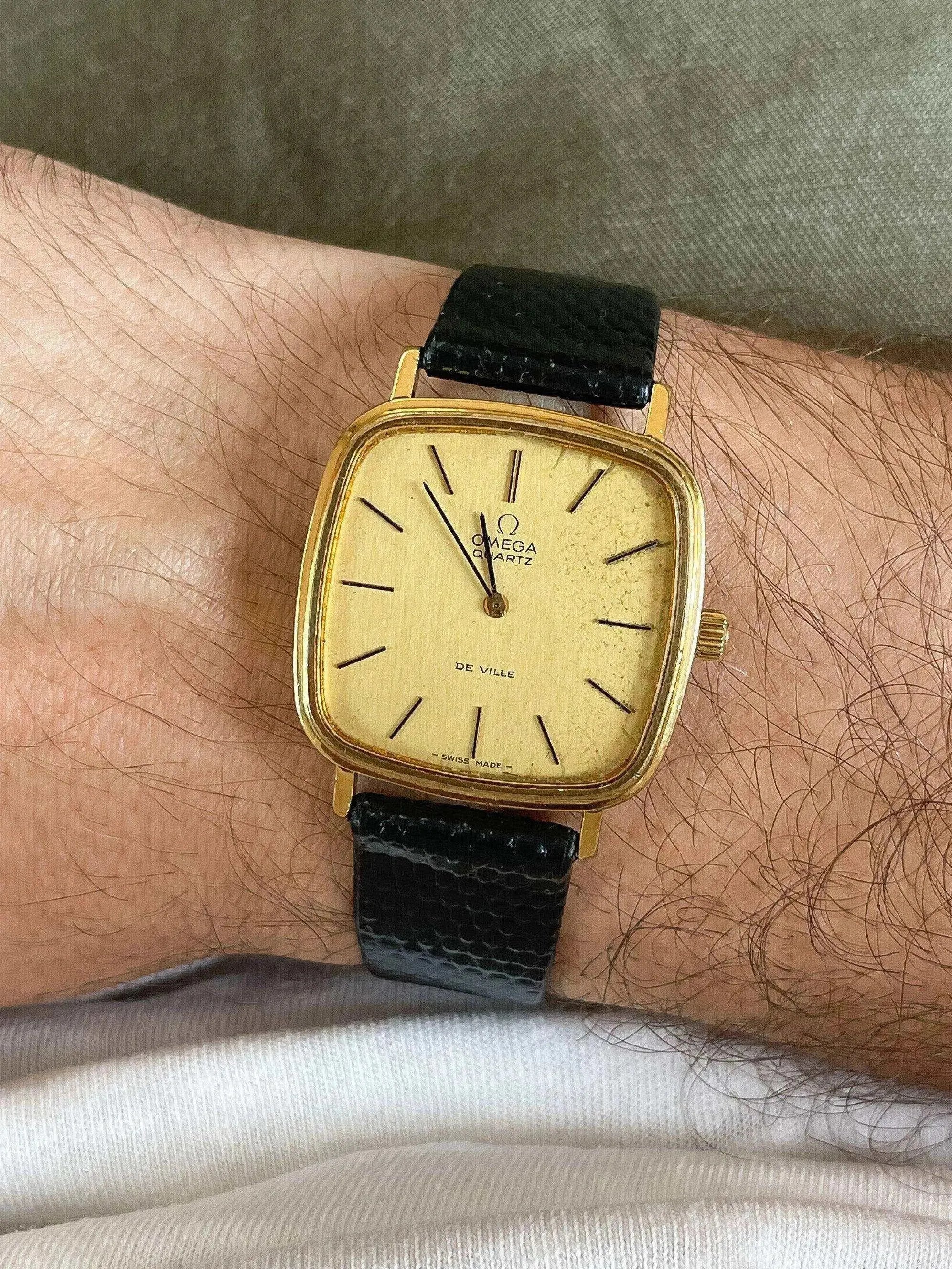Omega - De Ville Gold Square Patina Quartz - 1977 - Atelier Victor Paris - Vintage Watch Shop Dubai