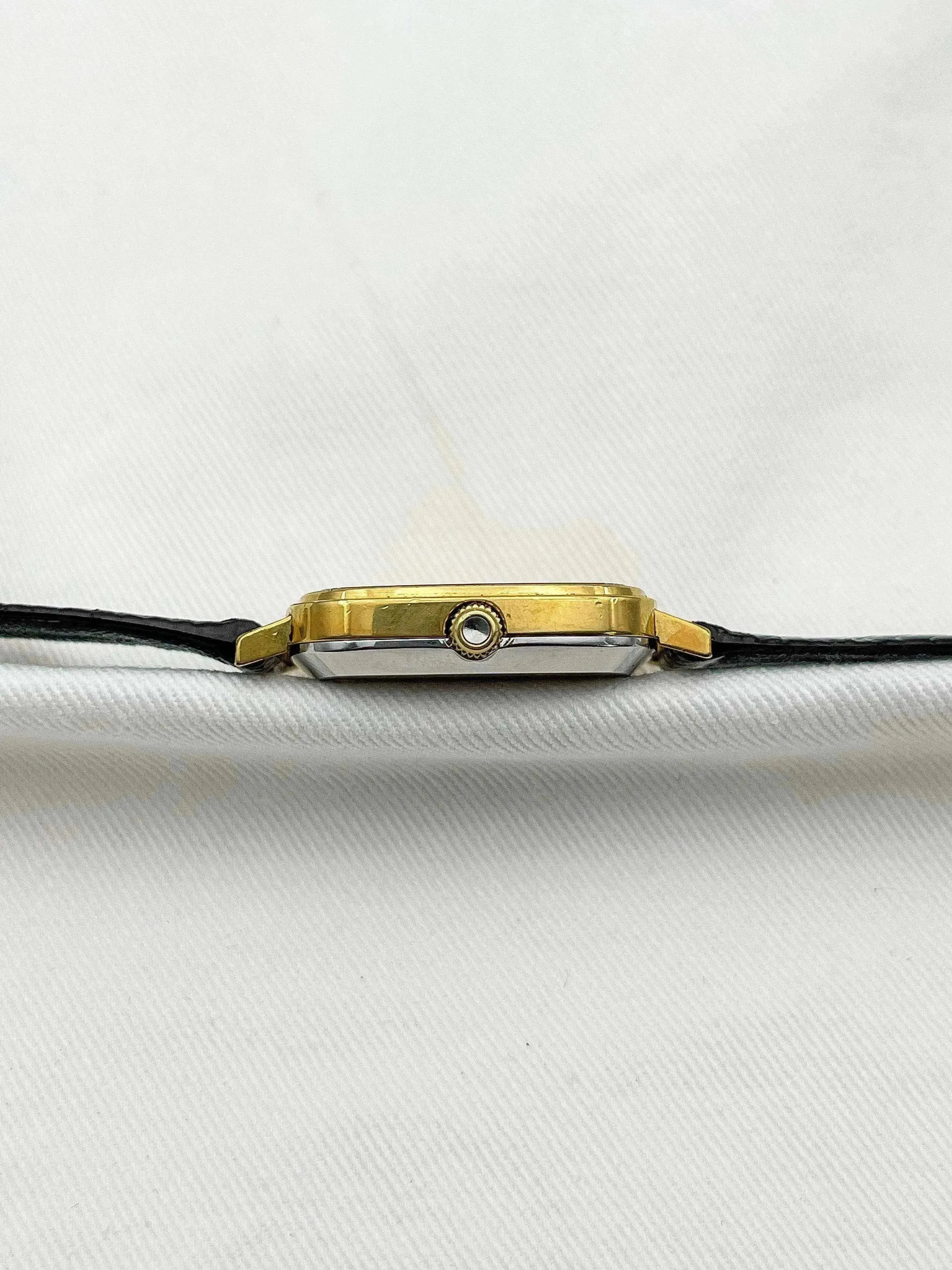 Omega - De Ville Gold Square Patina Quartz - 1977 - Atelier Victor Paris - Vintage Watch Shop Dubai