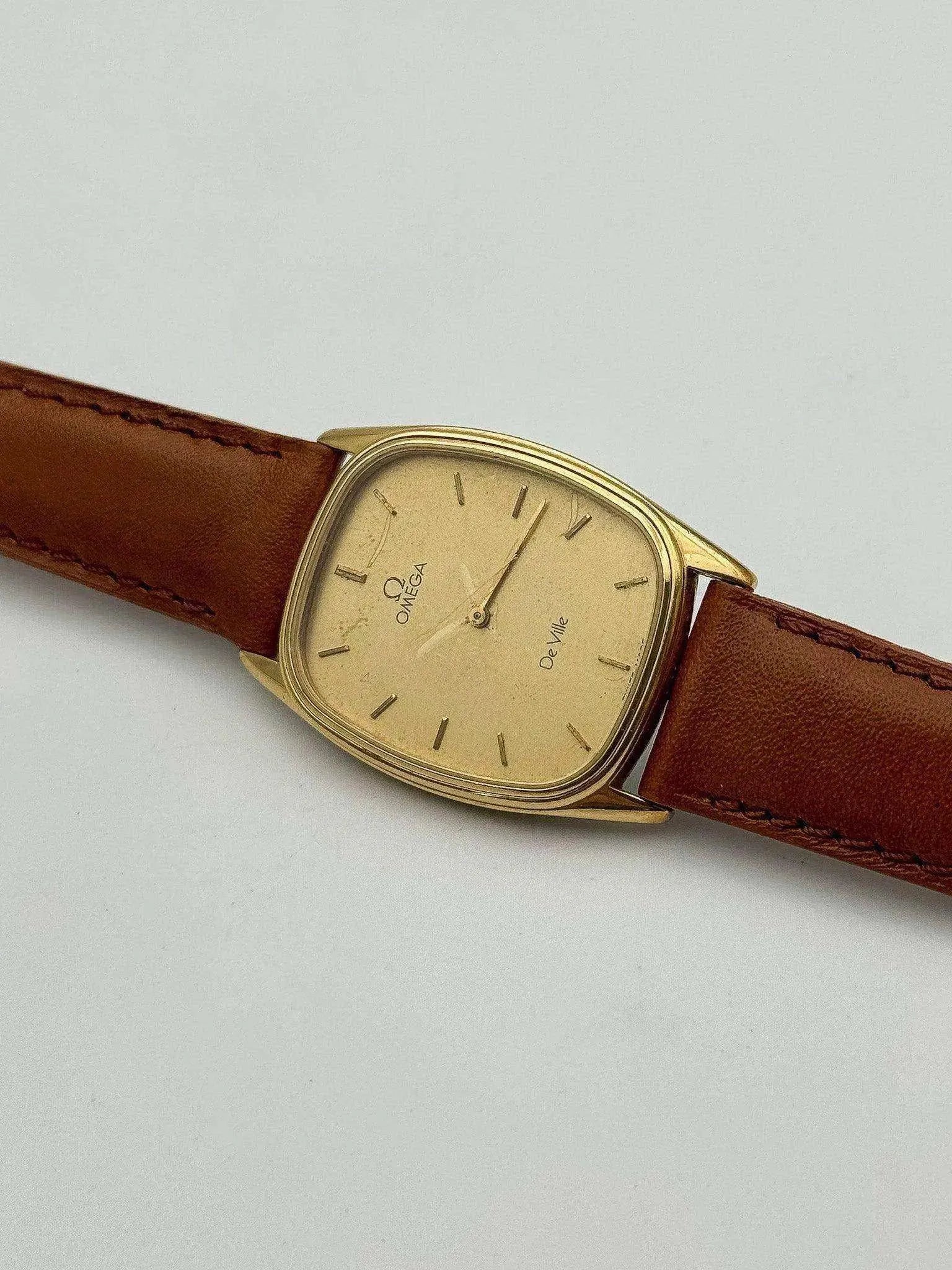 Omega - De Ville Gold Tonneau Bracelet Marron - 1979 - Atelier Victor Paris - Vintage Watch Shop Dubai