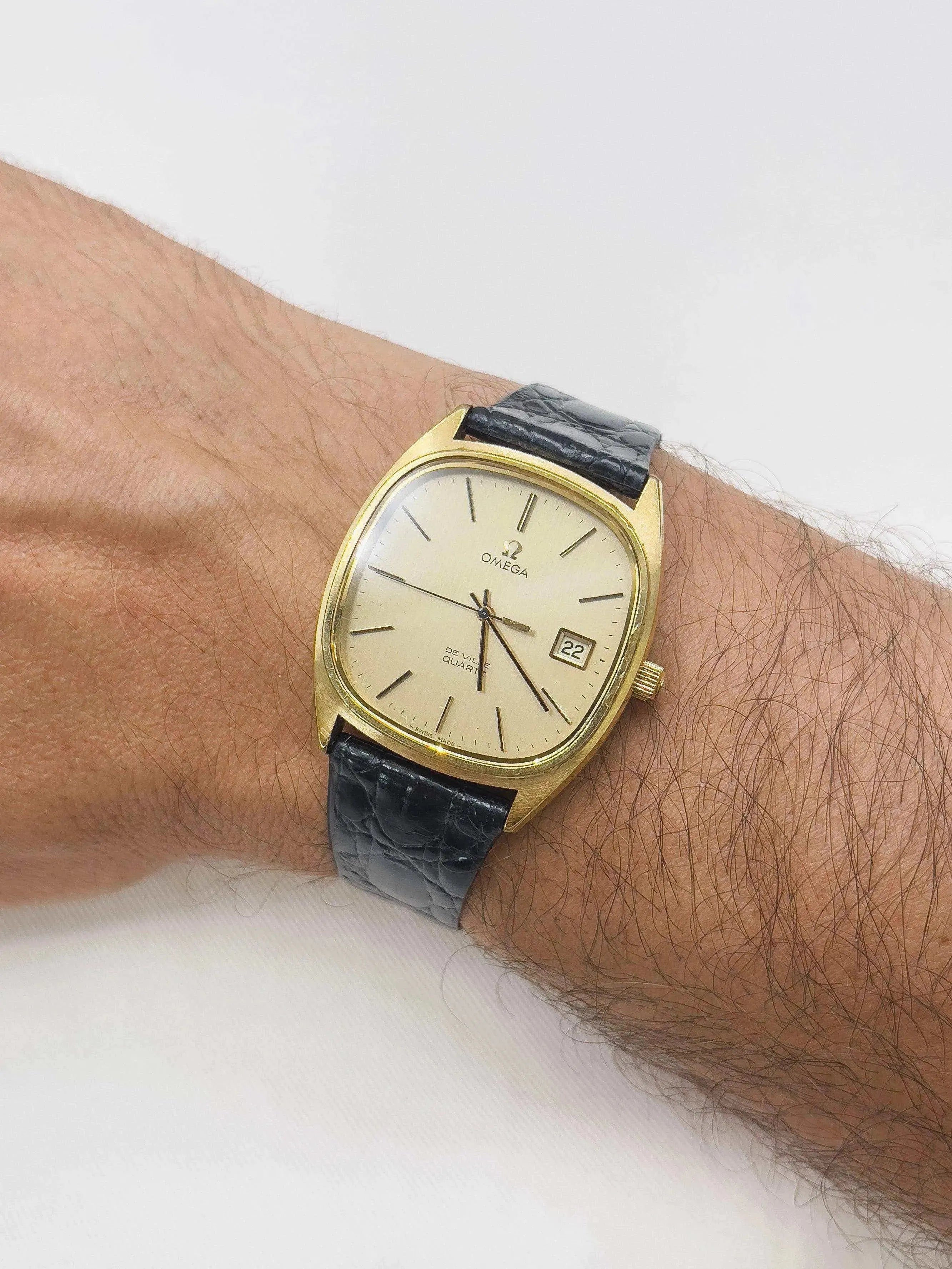 Omega - De Ville Gold w/ box - 1976 - Atelier Victor Paris - Vintage Watch Shop Dubai