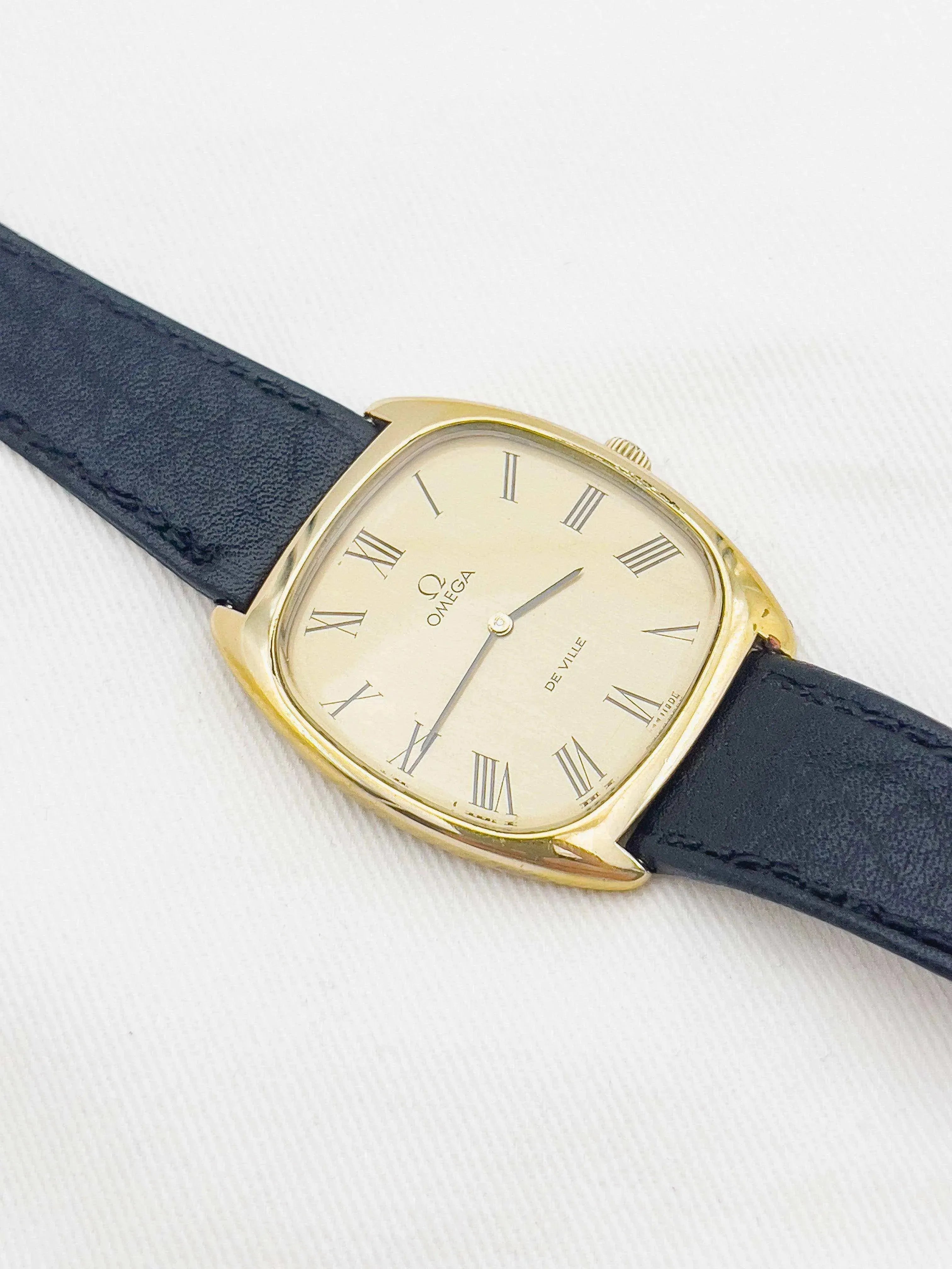 Omega - De Ville Index Romain Gold - 1975 - Atelier Victor Paris - Vintage Watch Shop Dubai