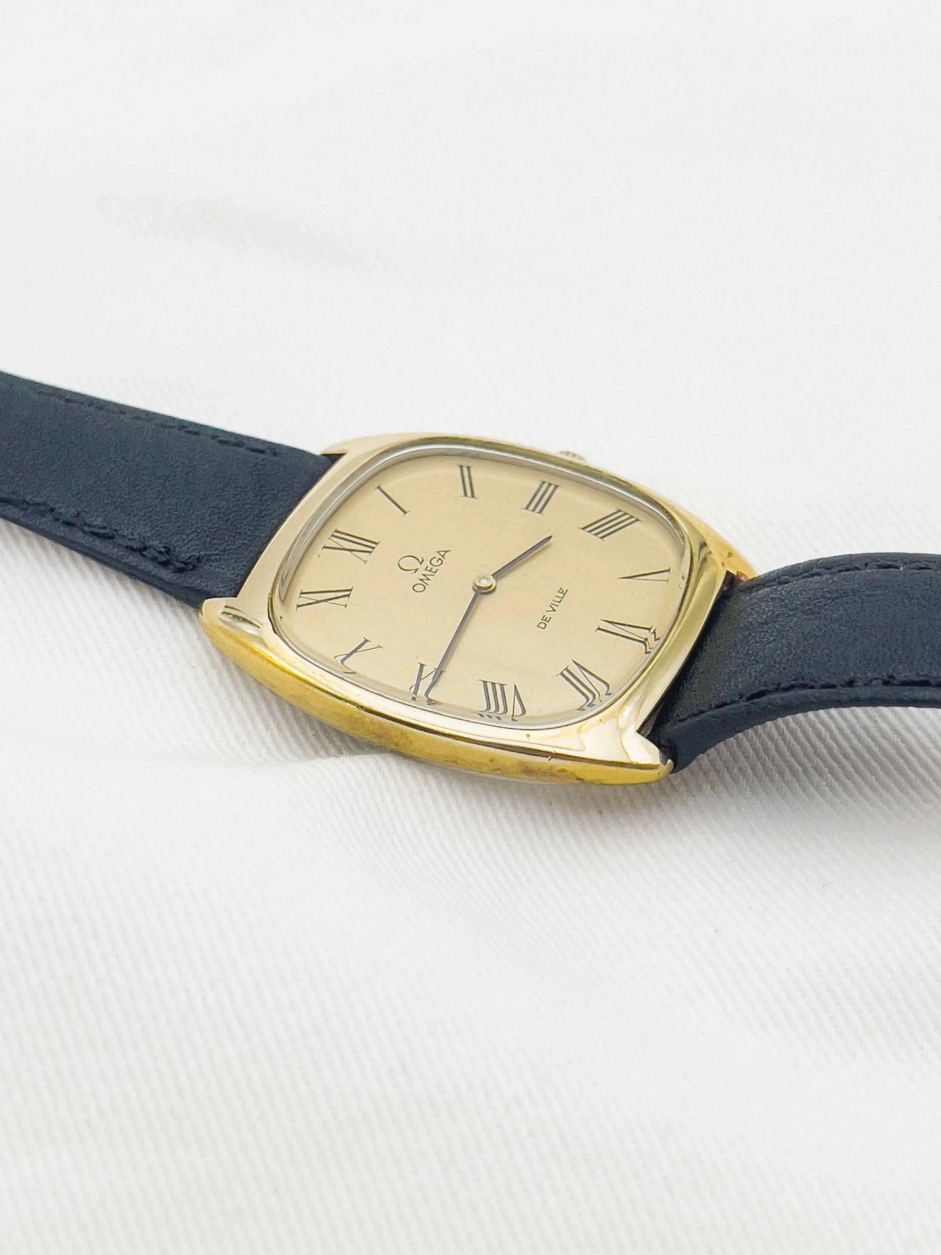 Omega - De Ville Index Romain Gold - 1975 - Atelier Victor Paris - Vintage Watch Shop Dubai