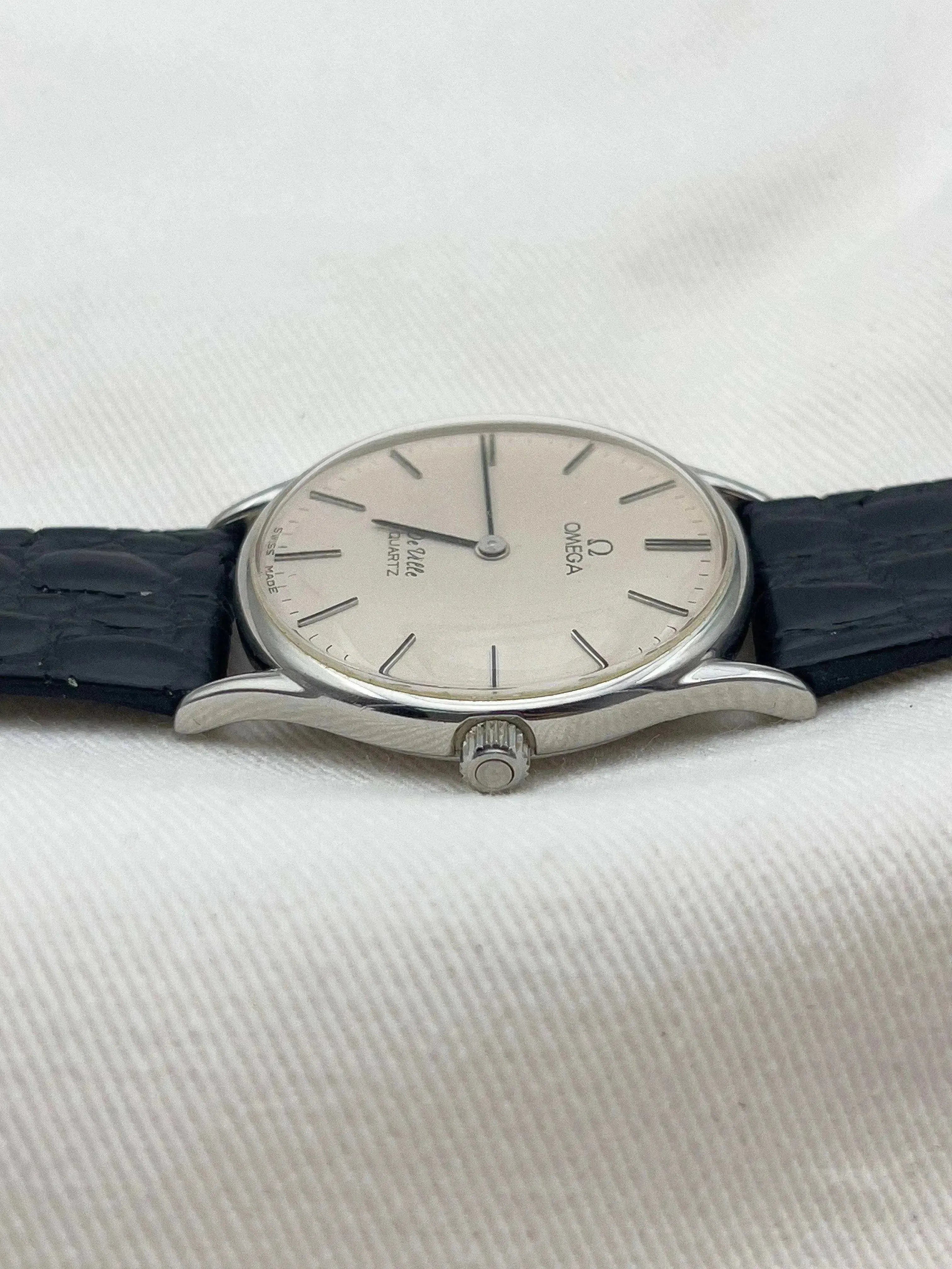 Omega - De Ville Moon Dial - 1976 - Atelier Victor - Vintage  Shop