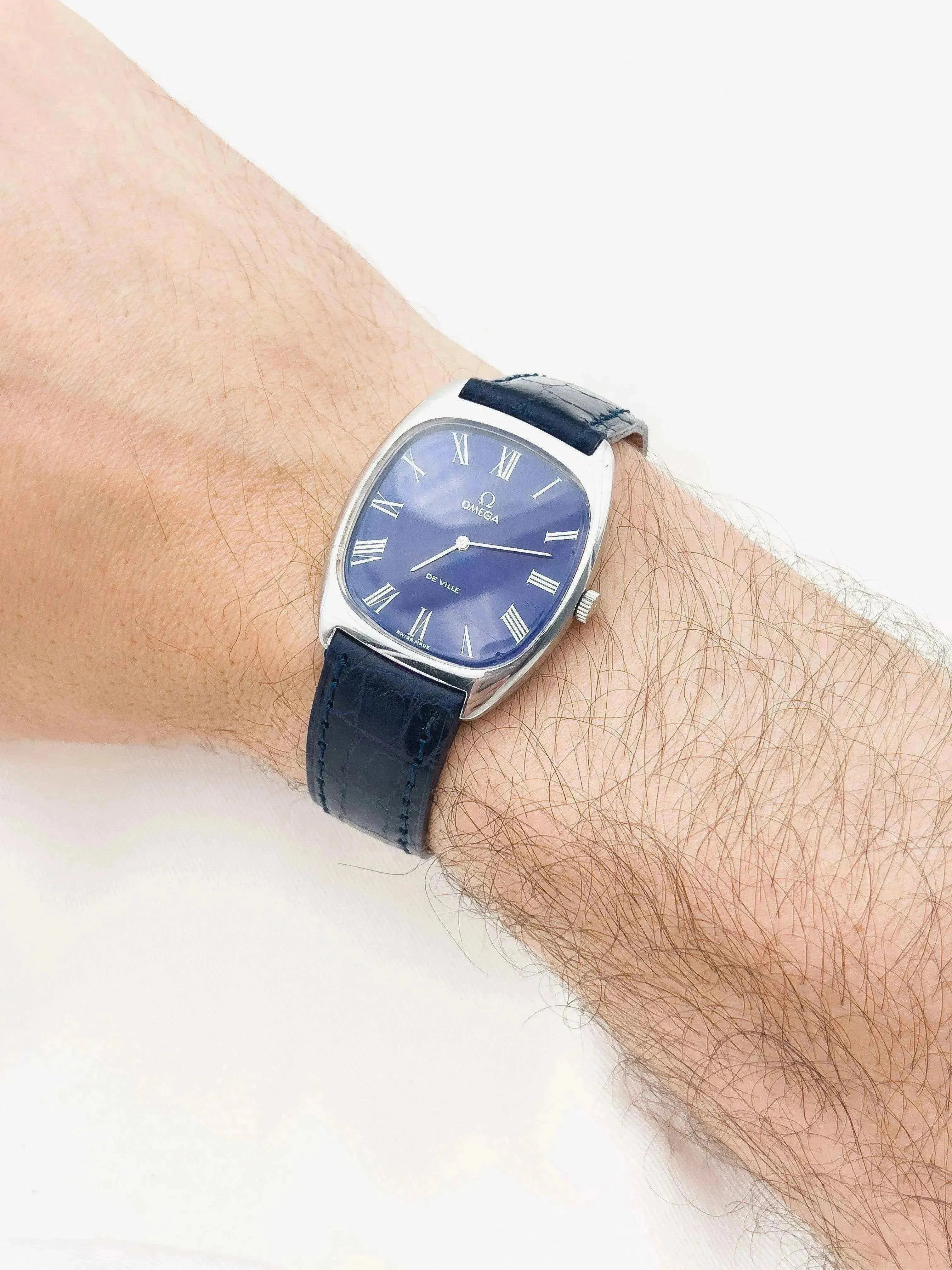 Omega - De Ville Night Blue - 1976 - Atelier Victor Paris - Vintage Watch Shop Dubai