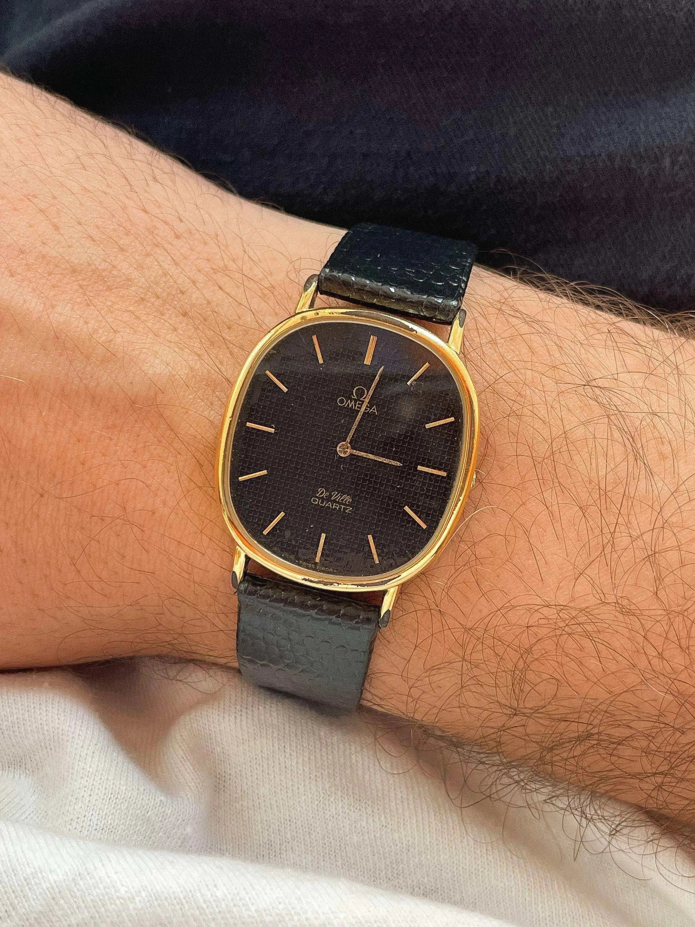 Omega - De Ville Noir Tapissée Spider - 1979 - Atelier Victor Paris - Vintage Watch Shop Dubai