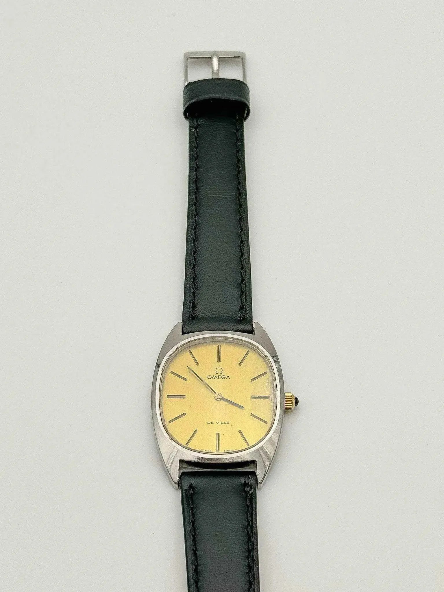 Omega - De Ville Oval Yellow Meca - 1977 - Atelier Victor Paris - Vintage Watch Shop Dubai
