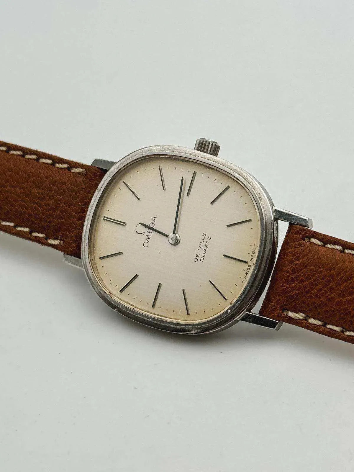 Omega - De Ville Ovale Champagne - 1970s - Atelier Victor Paris - Vintage Watch Shop Dubai