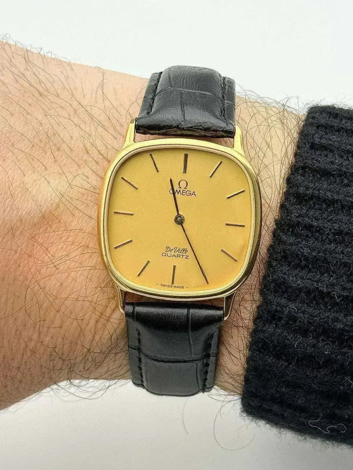 Omega - De Ville Oval Gold - 1970s - Atelier Victor