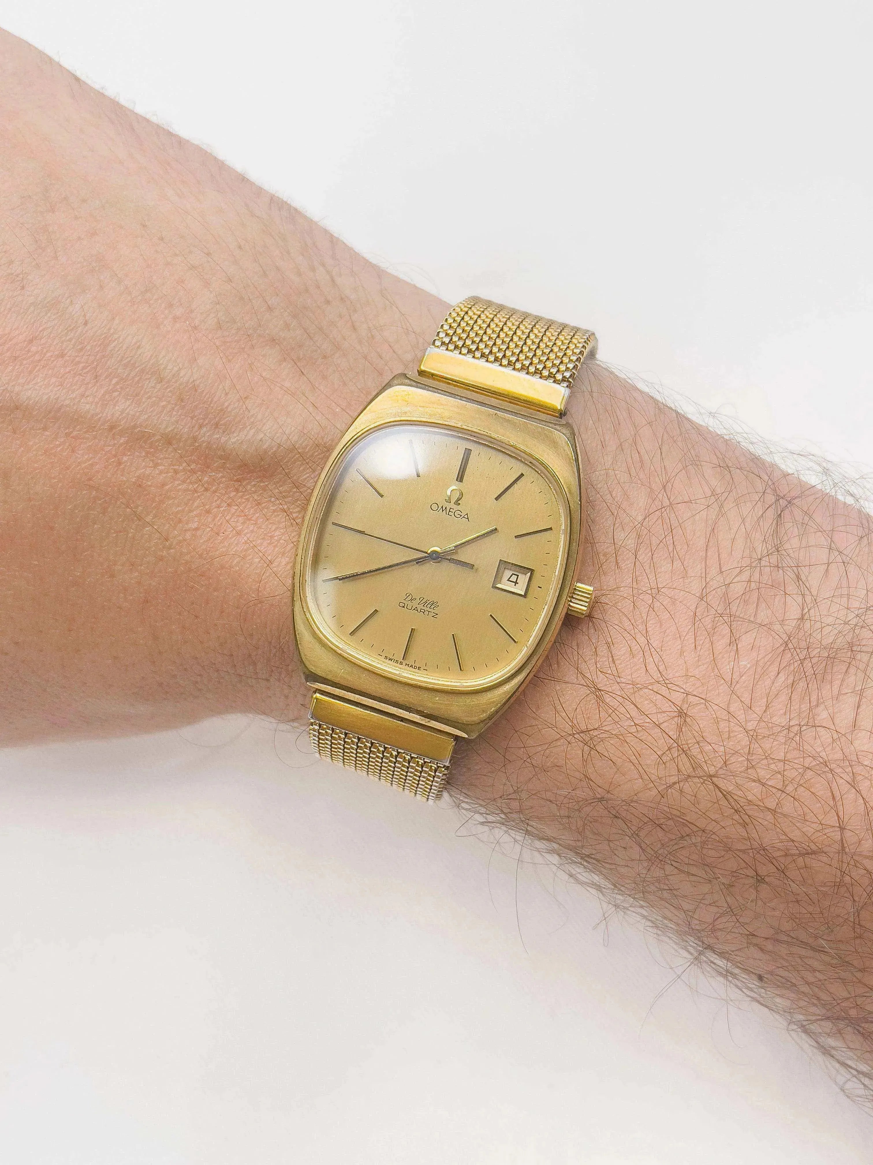 Omega - De Ville Oversize Gold - 1978 - Atelier Victor Paris - Vintage Watch Shop Dubai
