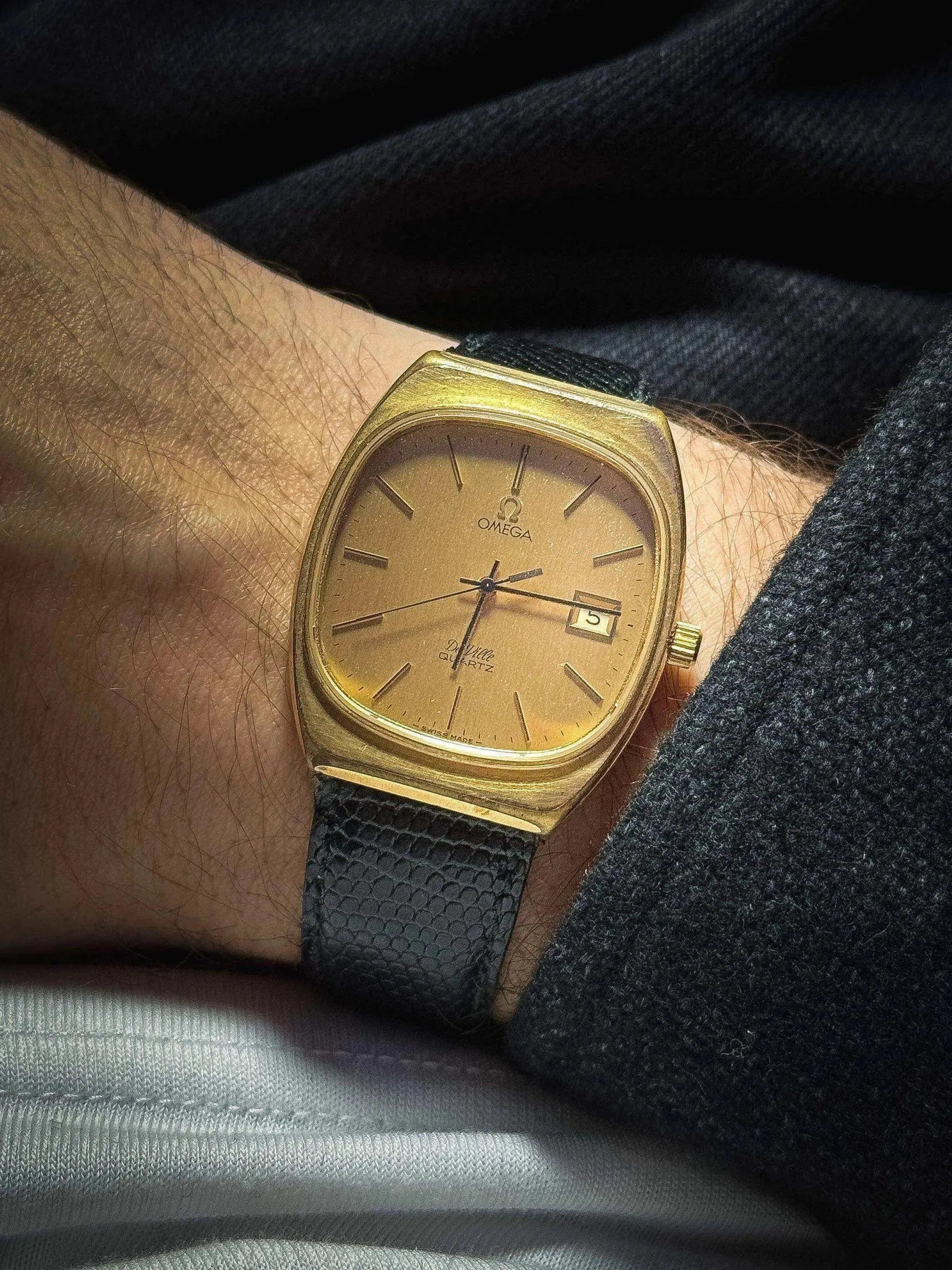 Omega - De Ville Oversize Gold - 1978 - Atelier Victor Paris - Vintage Watch Shop Dubai