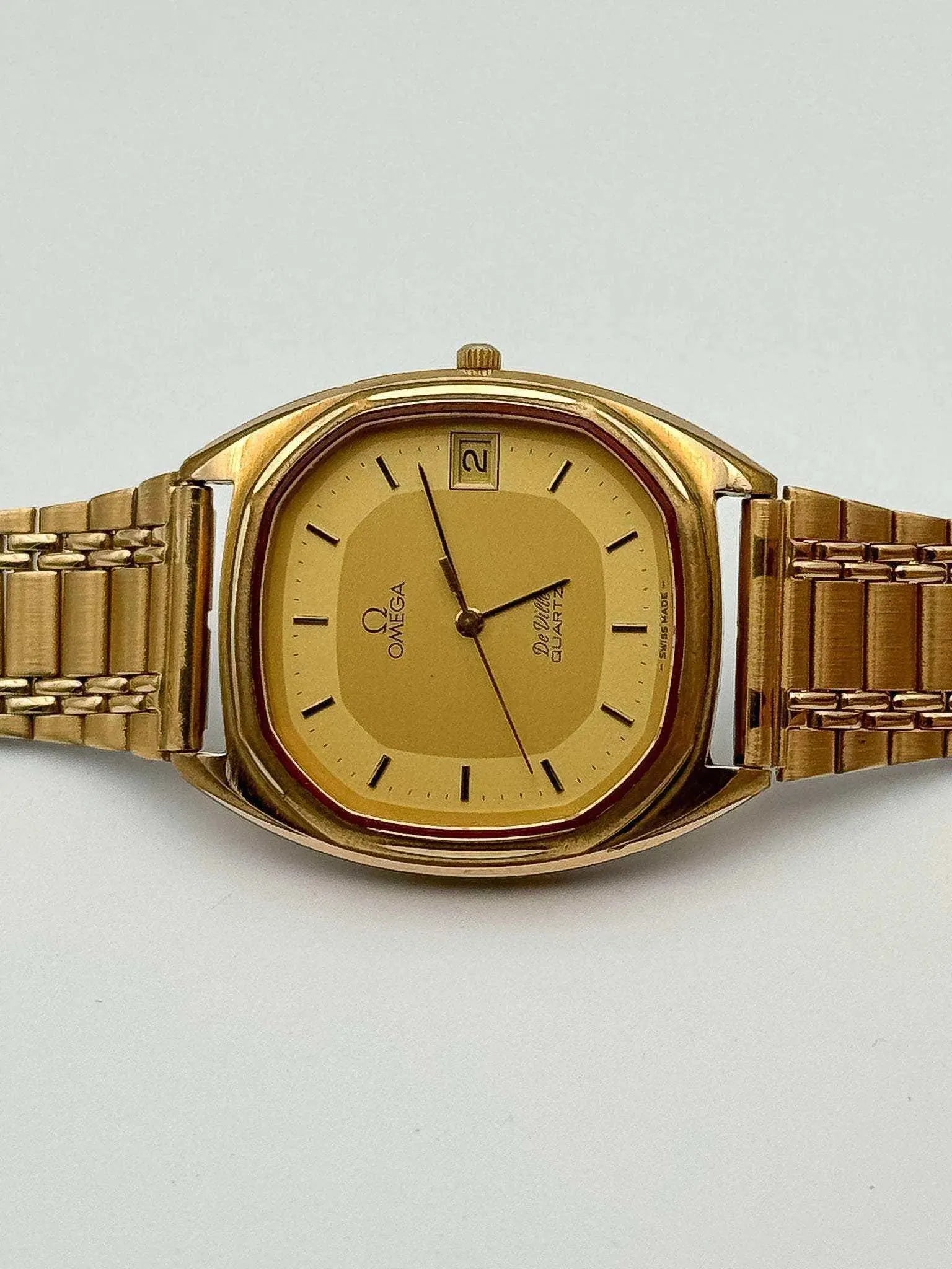 Omega - De Ville Oversized Tonneau Gold - 1978 - Atelier Victor Paris - Vintage Watch Shop Dubai