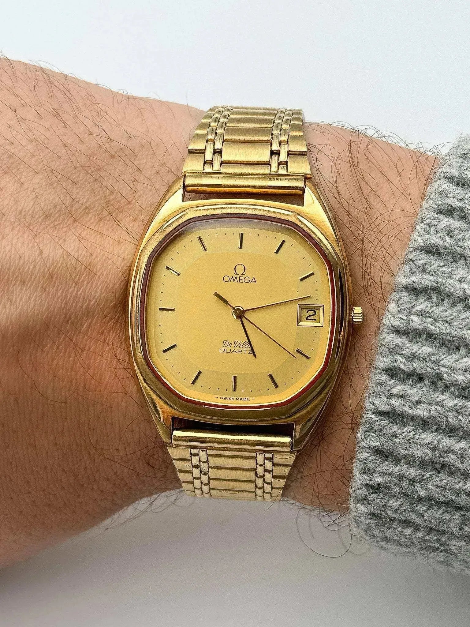 Omega - De Ville Oversized Tonneau Gold - 1978 - Atelier Victor Paris - Vintage Watch Shop Dubai