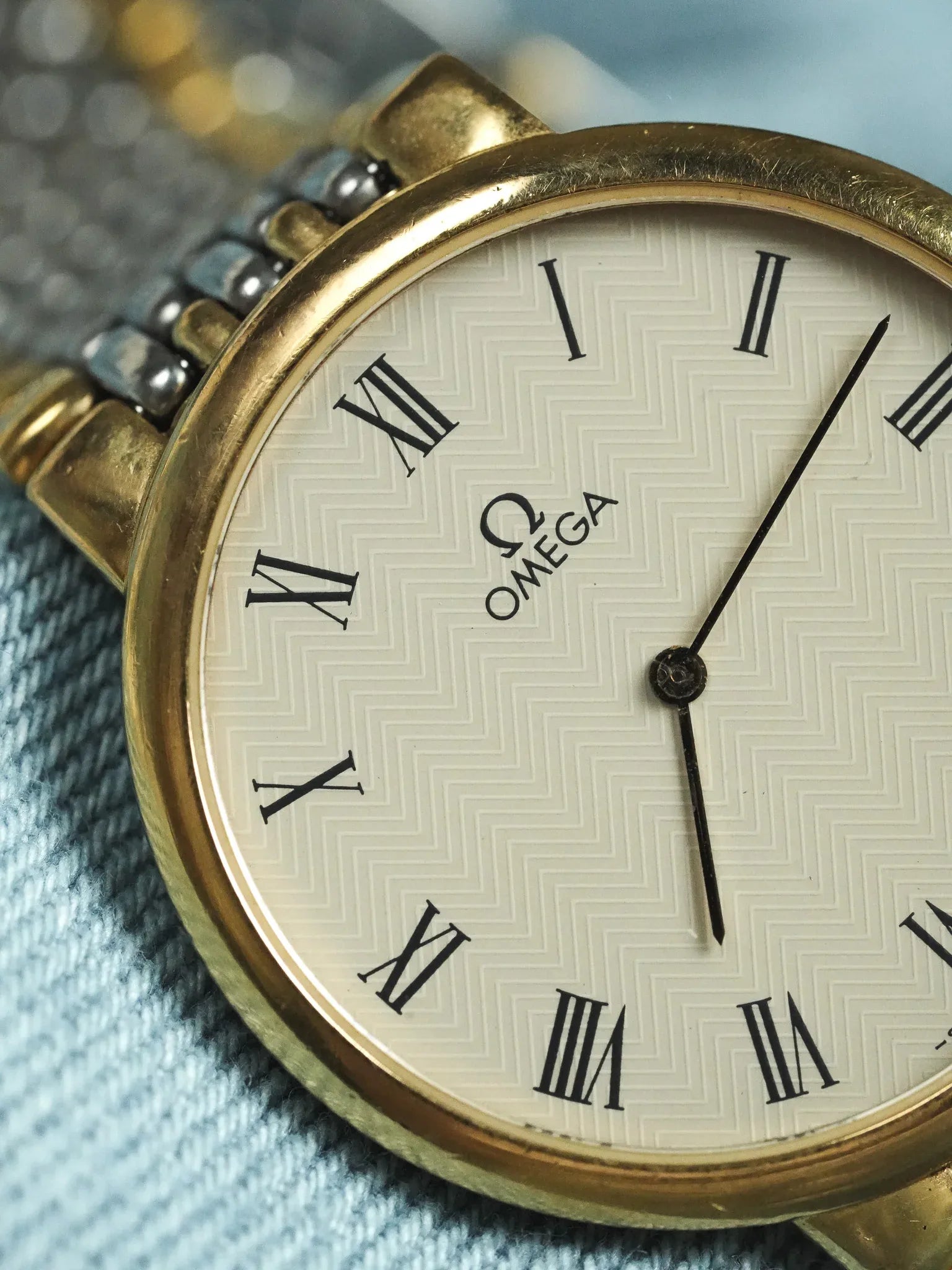 Omega - De Ville Ronde Maille Acier Or EXTRA PLATE - 1986 - Atelier Victor