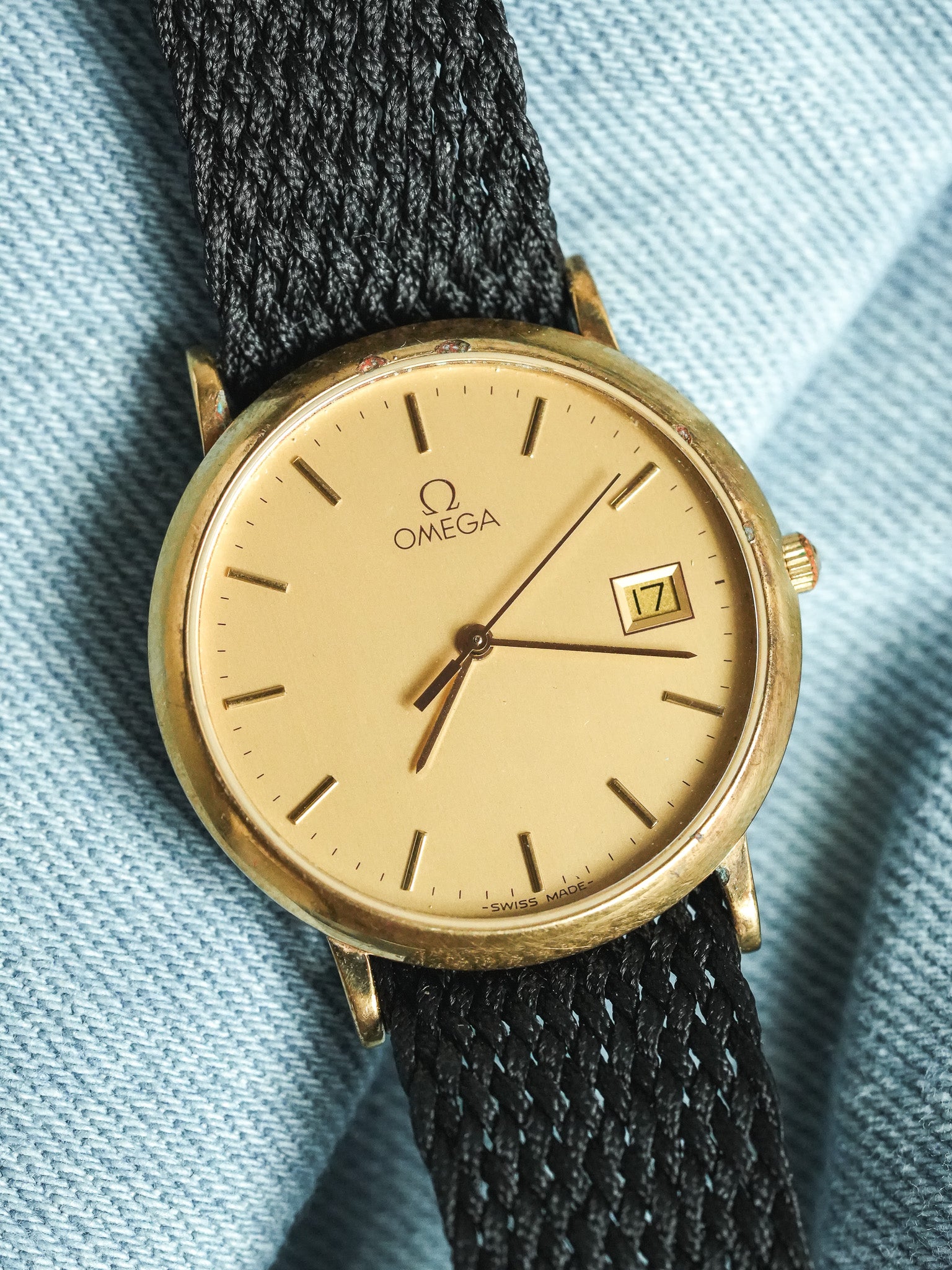 Omega - De Ville Ronde or date quartz 1430 - 1989 - Atelier Victor - Vintage  Shop