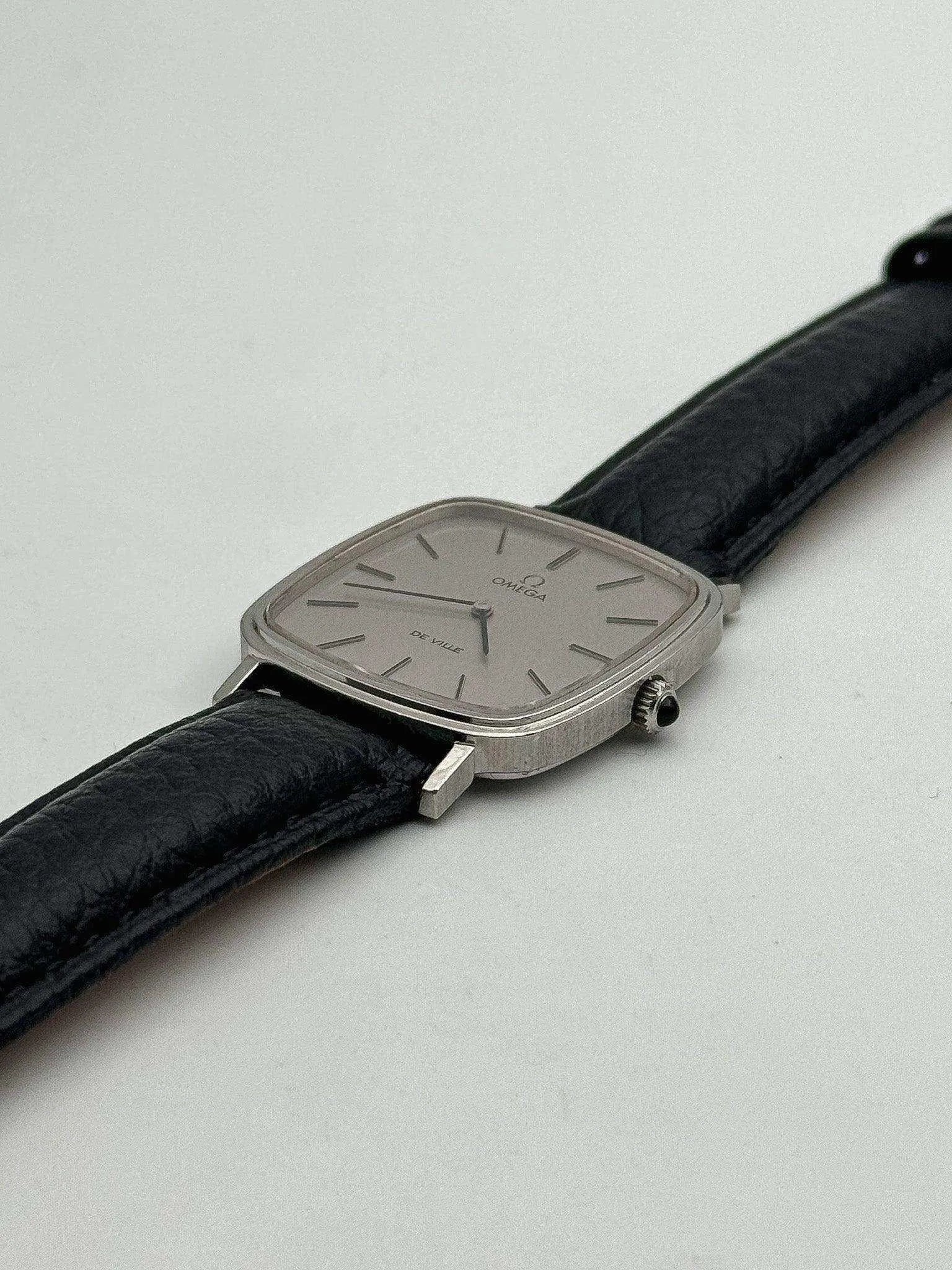 Omega - De Ville Square Cabochon - 1977 - Atelier Victor Paris - Vintage Watch Shop Dubai