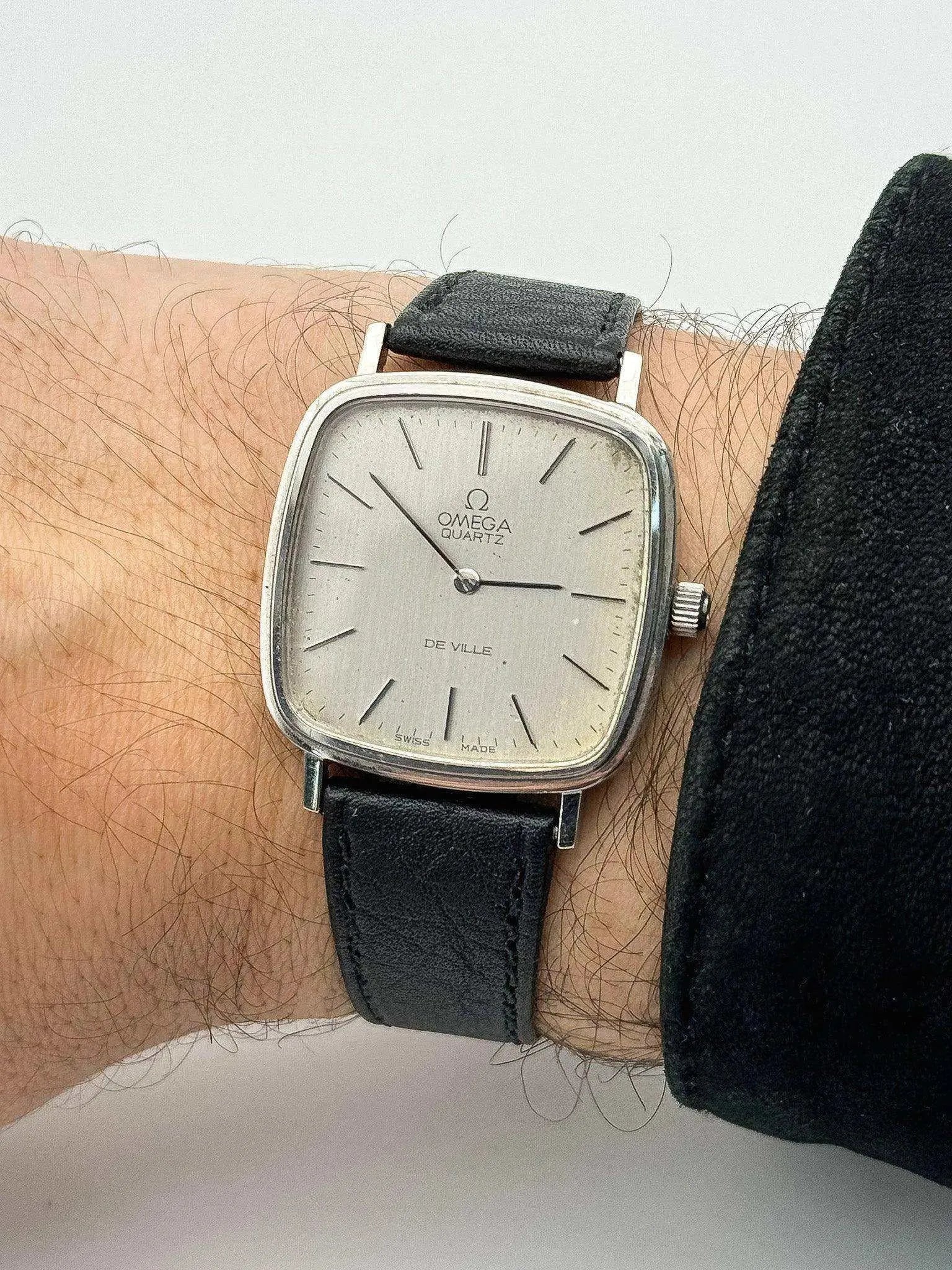 Omega - De Ville Square Grey - 1976 - Atelier Victor Paris - Vintage Watch Shop Dubai
