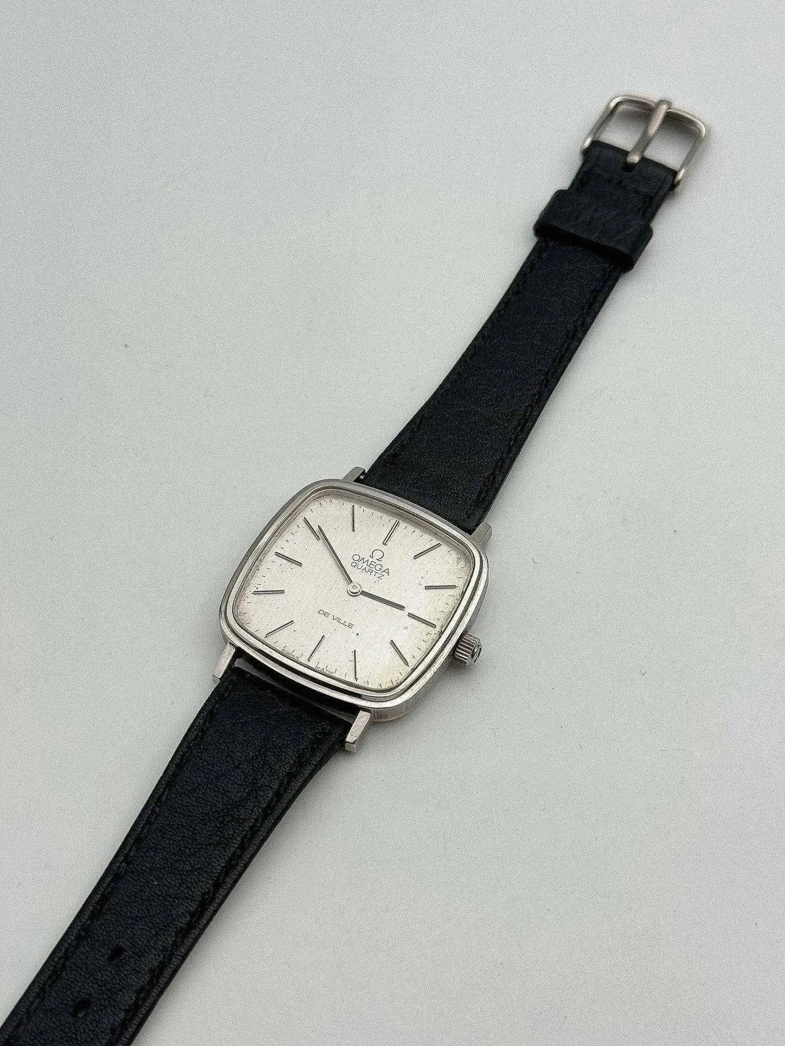 Omega - De Ville Square Grey - 1976 - Atelier Victor - Vintage  Shop