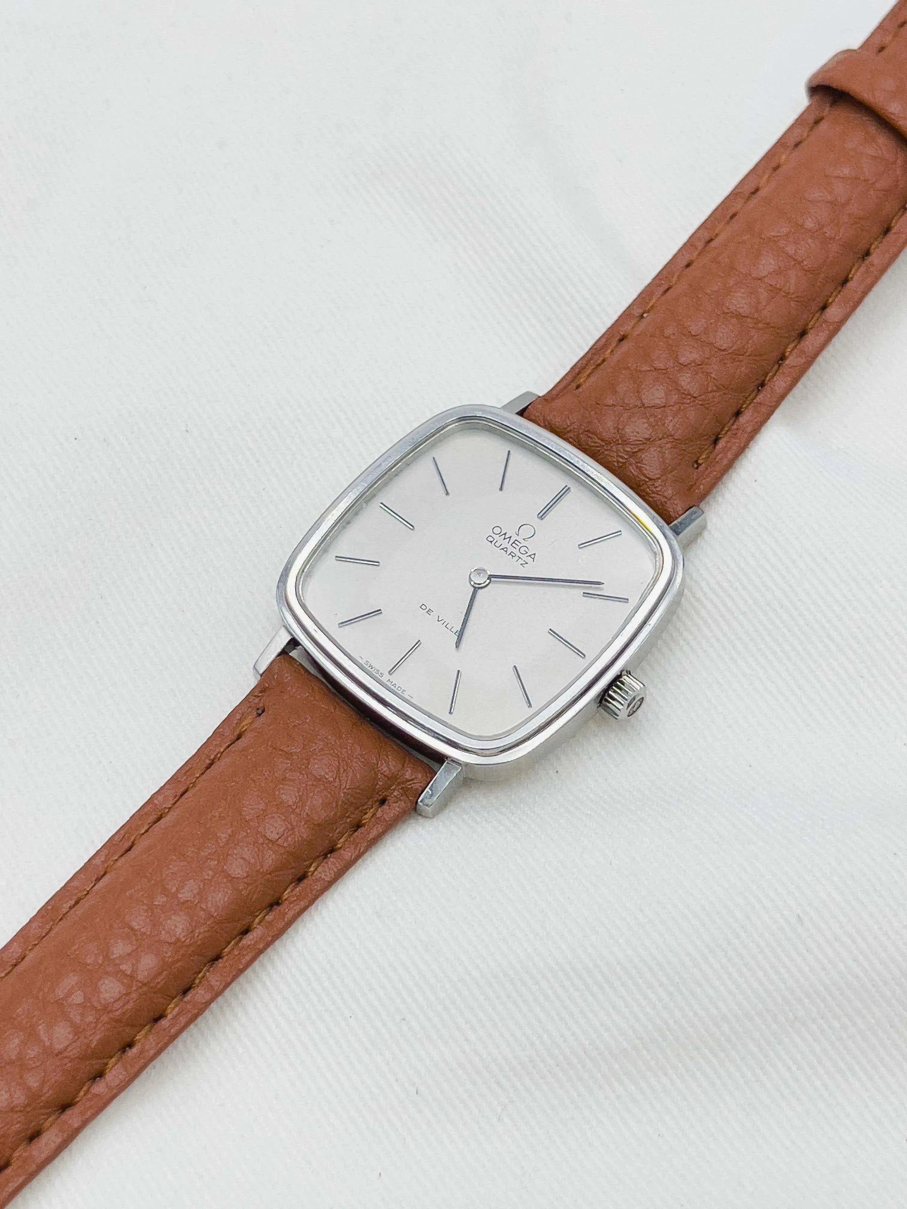 Omega - De Ville Square Grey Camel - 1977 - Atelier Victor Paris - Vintage Watch Shop Dubai