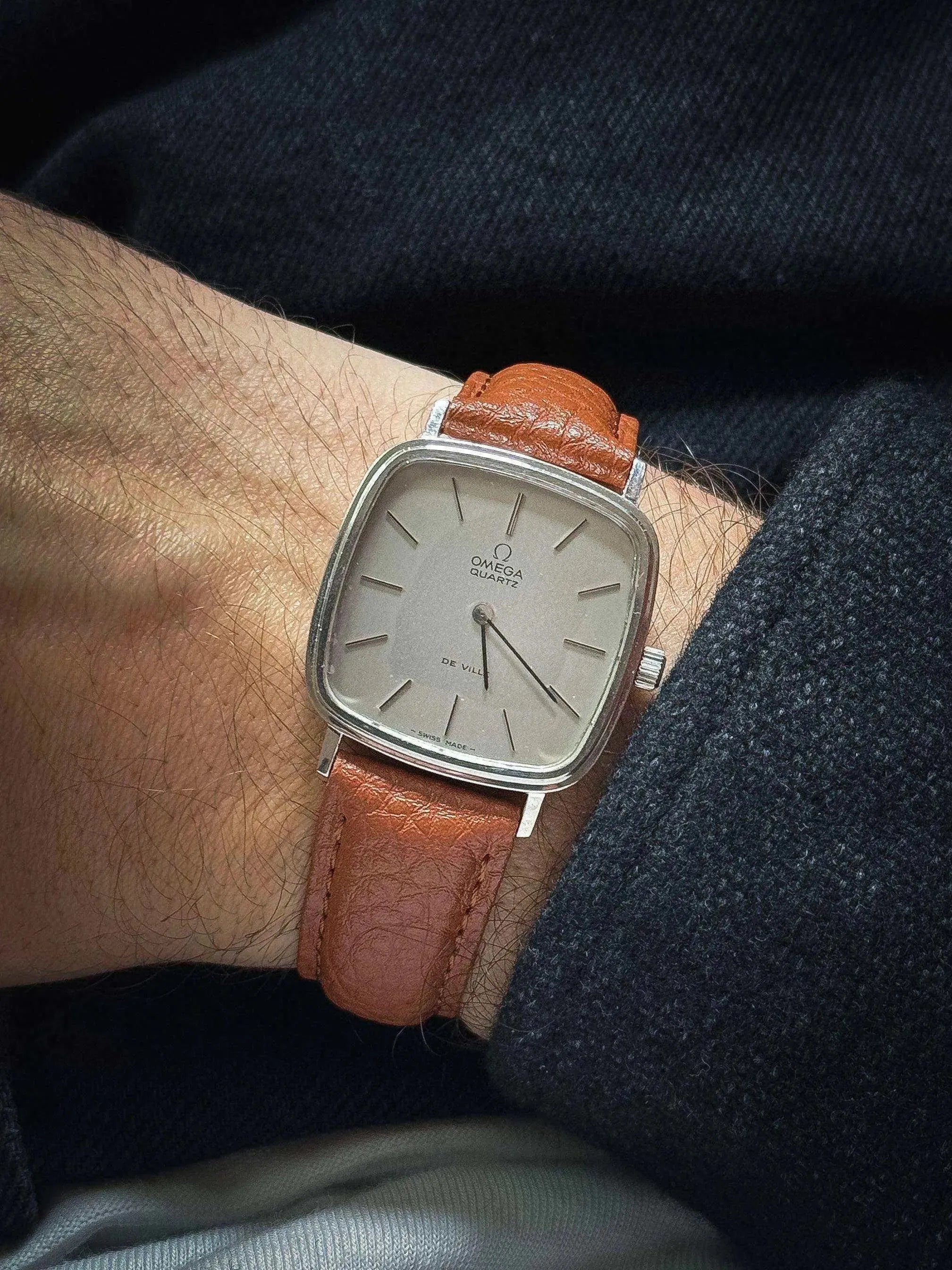 Omega - De Ville Square Grey Camel - 1977 - Atelier Victor Paris - Vintage Watch Shop Dubai