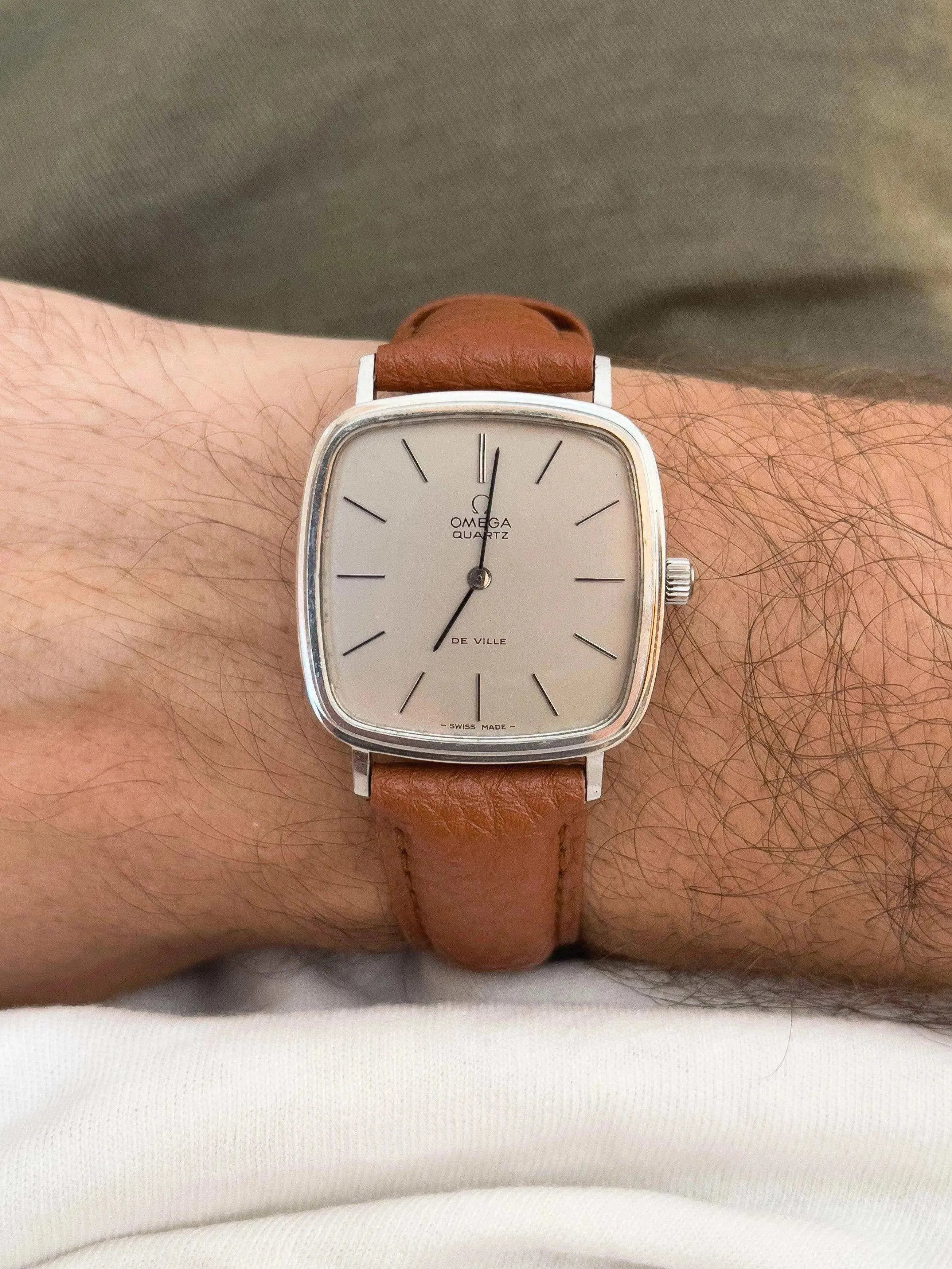 Omega - De Ville Square Grey Camel - 1977 - Atelier Victor Paris - Vintage Watch Shop Dubai