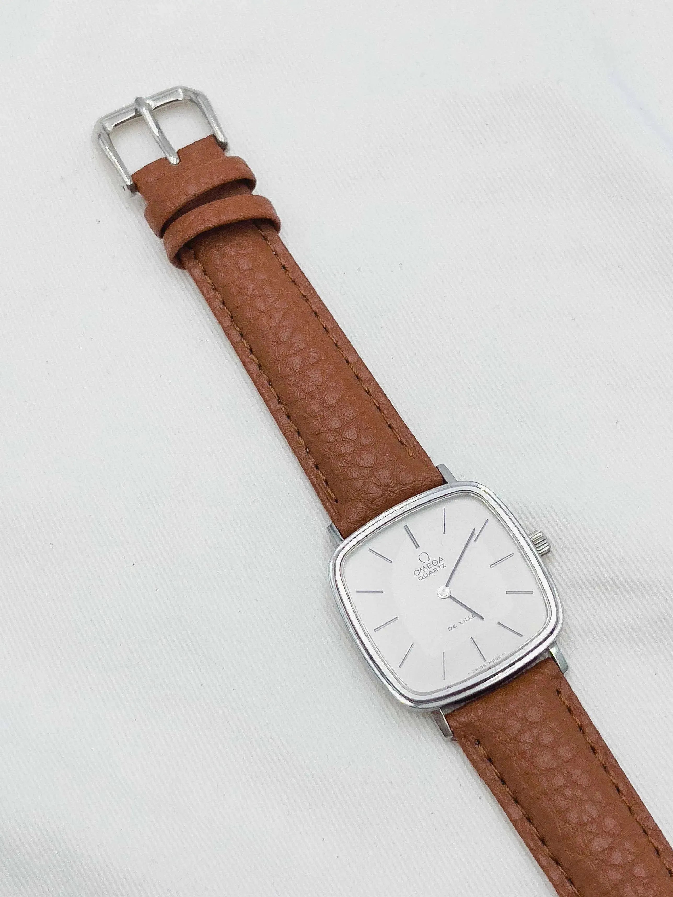 Omega - De Ville Square Grey Camel - 1977 - Atelier Victor - Vintage  Shop