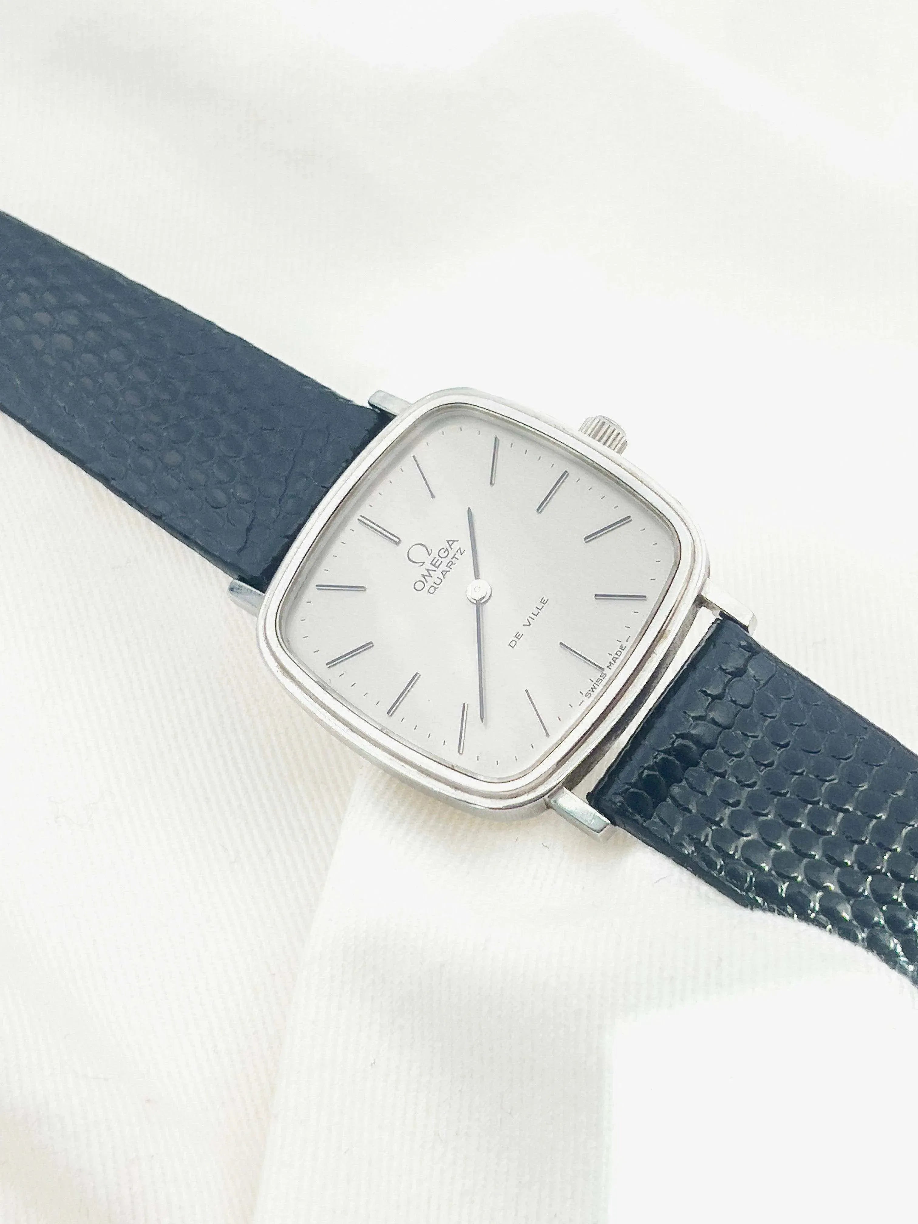 OMEGA DE VILLE アナログクォーツ腕時計 シルバー 稼働品 OMEGA オメガ DE VILLE デビル ラウンド ウォッチ 腕時計シルバー