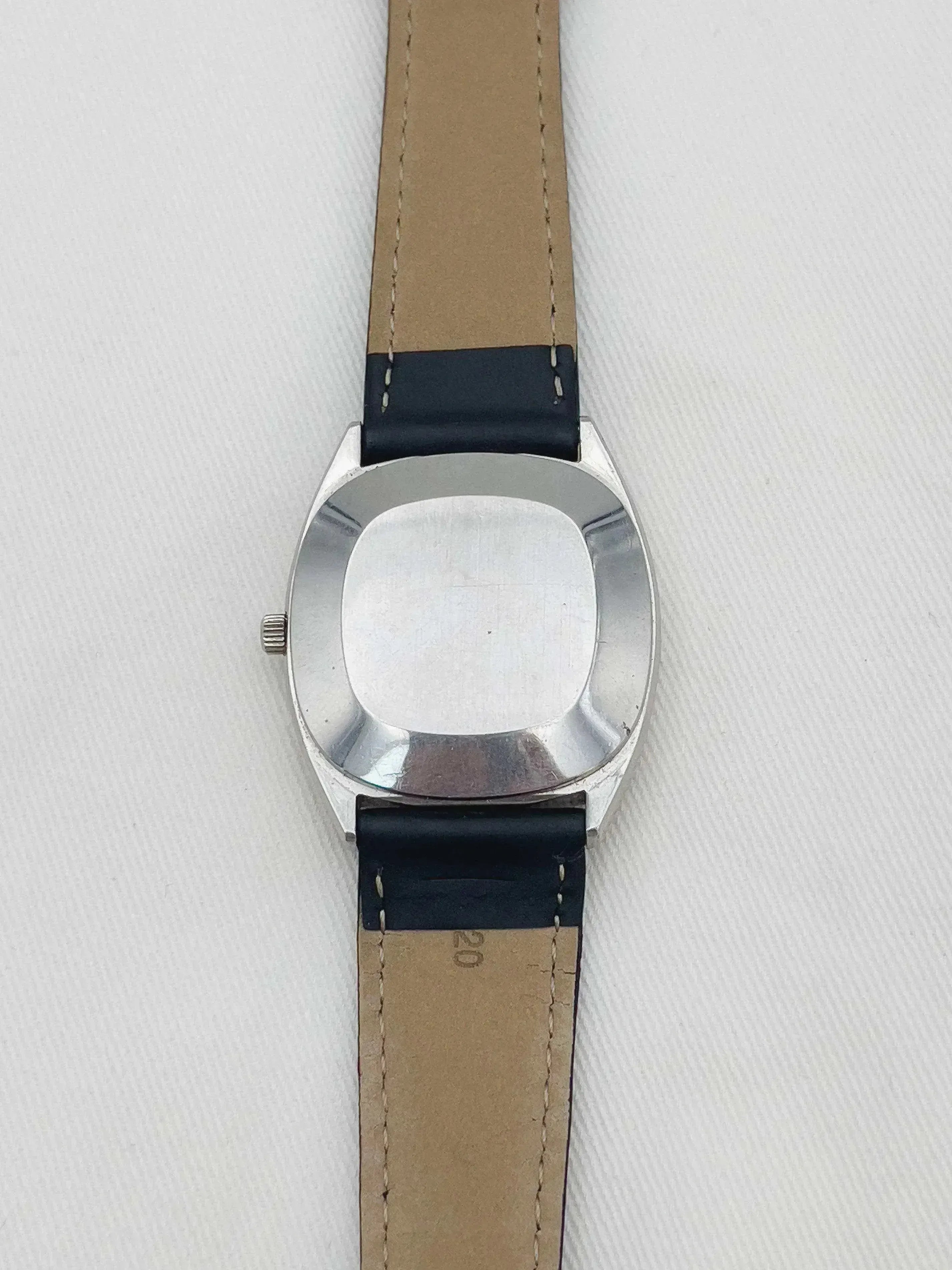 Omega - De Ville Tapissée Noir - 1977 - Atelier Victor