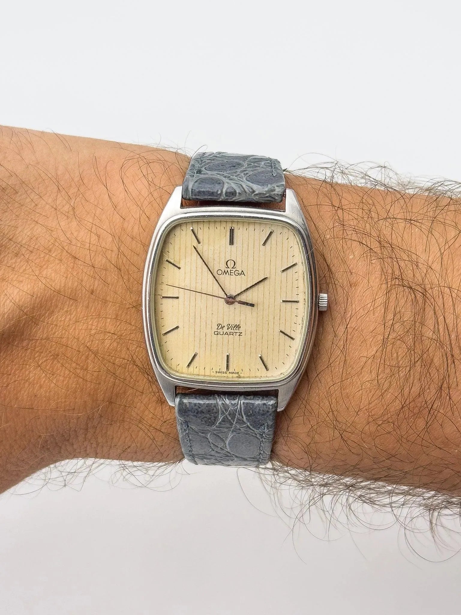 Omega - De Ville Tapisserie Patiné Gris - 1979 - Atelier Victor Paris - Vintage Watch Shop Dubai