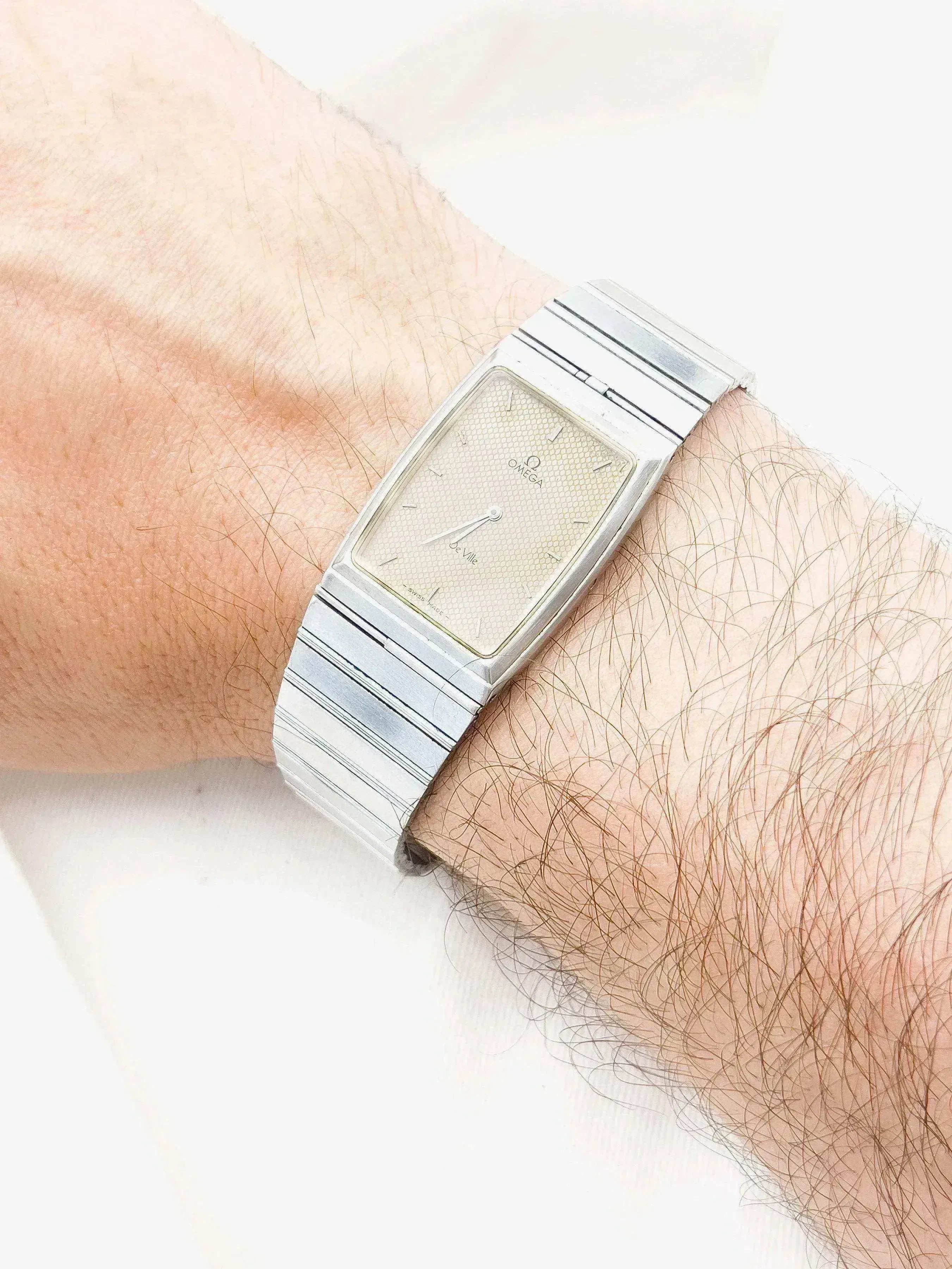 Omega - De Ville Tonneau acier Cadran nid d'abeille - 1980 - Atelier Victor