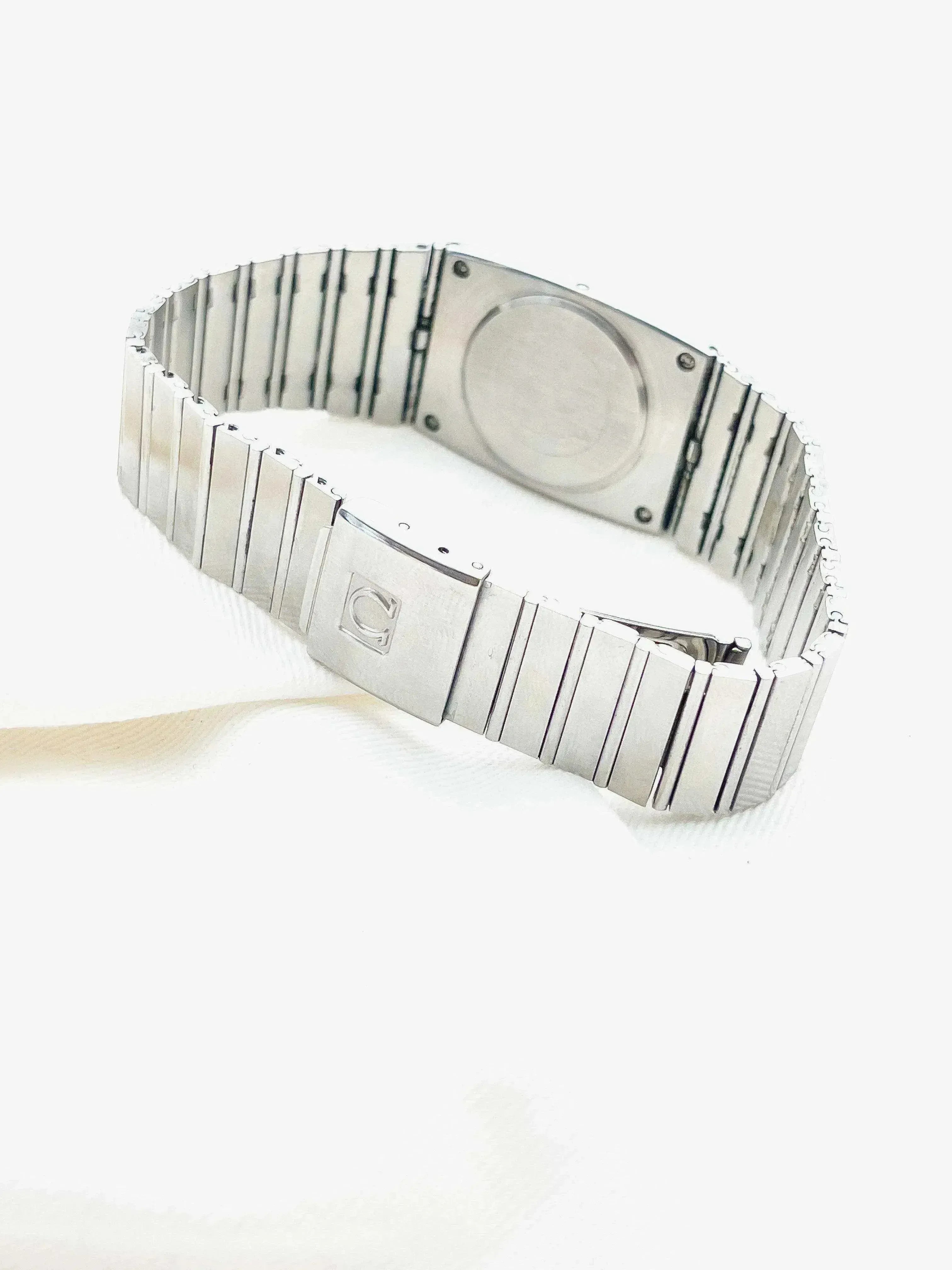 Omega - De Ville Tonneau acier Cadran nid d'abeille - 1980 - Atelier Victor