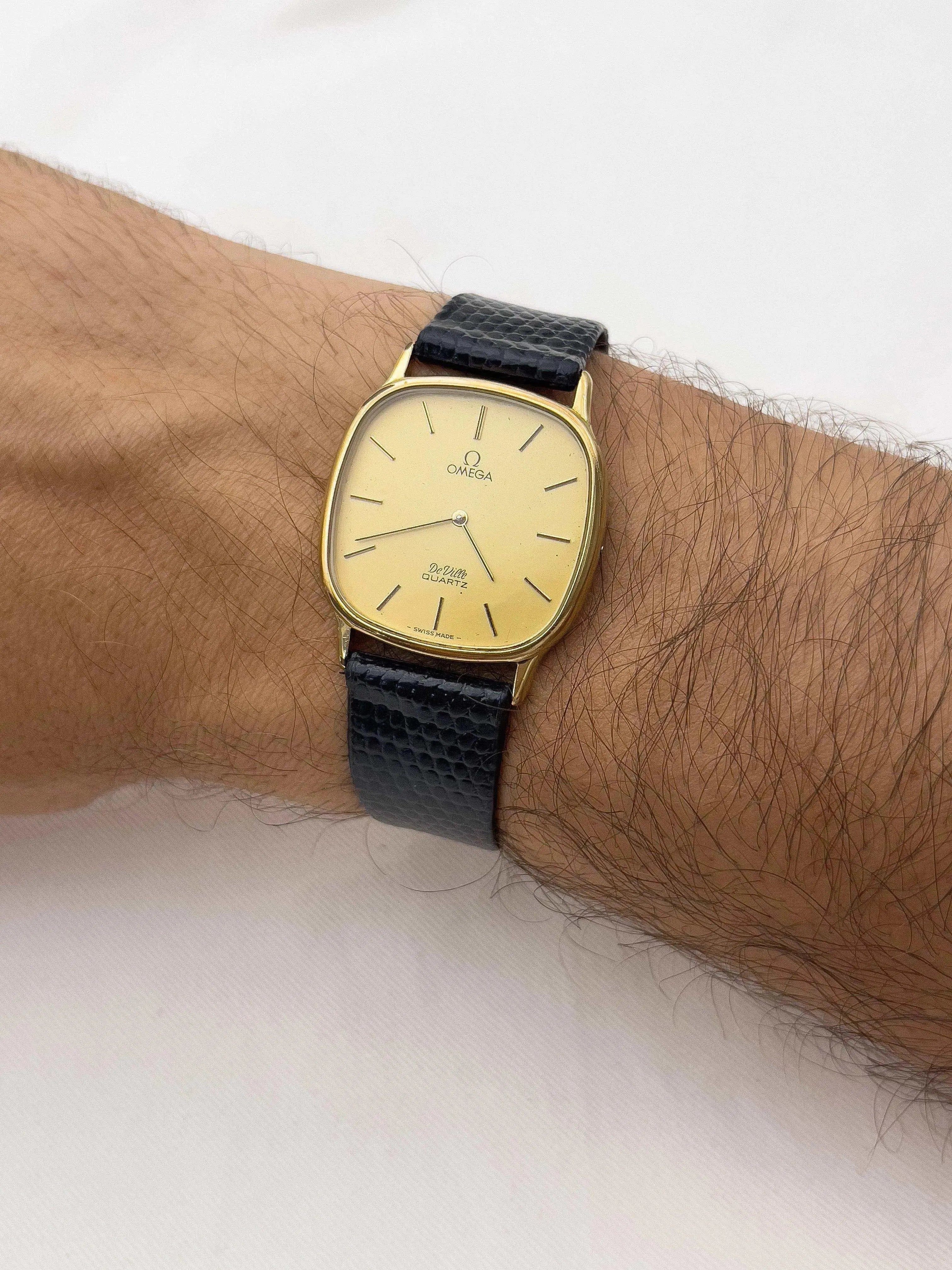 Omega - De Ville Tonneau Gold - 1970's - Atelier Victor Paris - Vintage Watch Shop Dubai