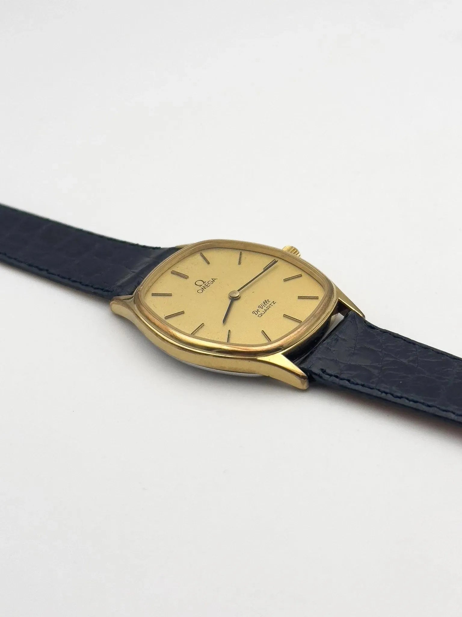 Omega - De Ville Tonneau Gold Blue Croco - 1977 - Atelier Victor Paris - Vintage Watch Shop Dubai