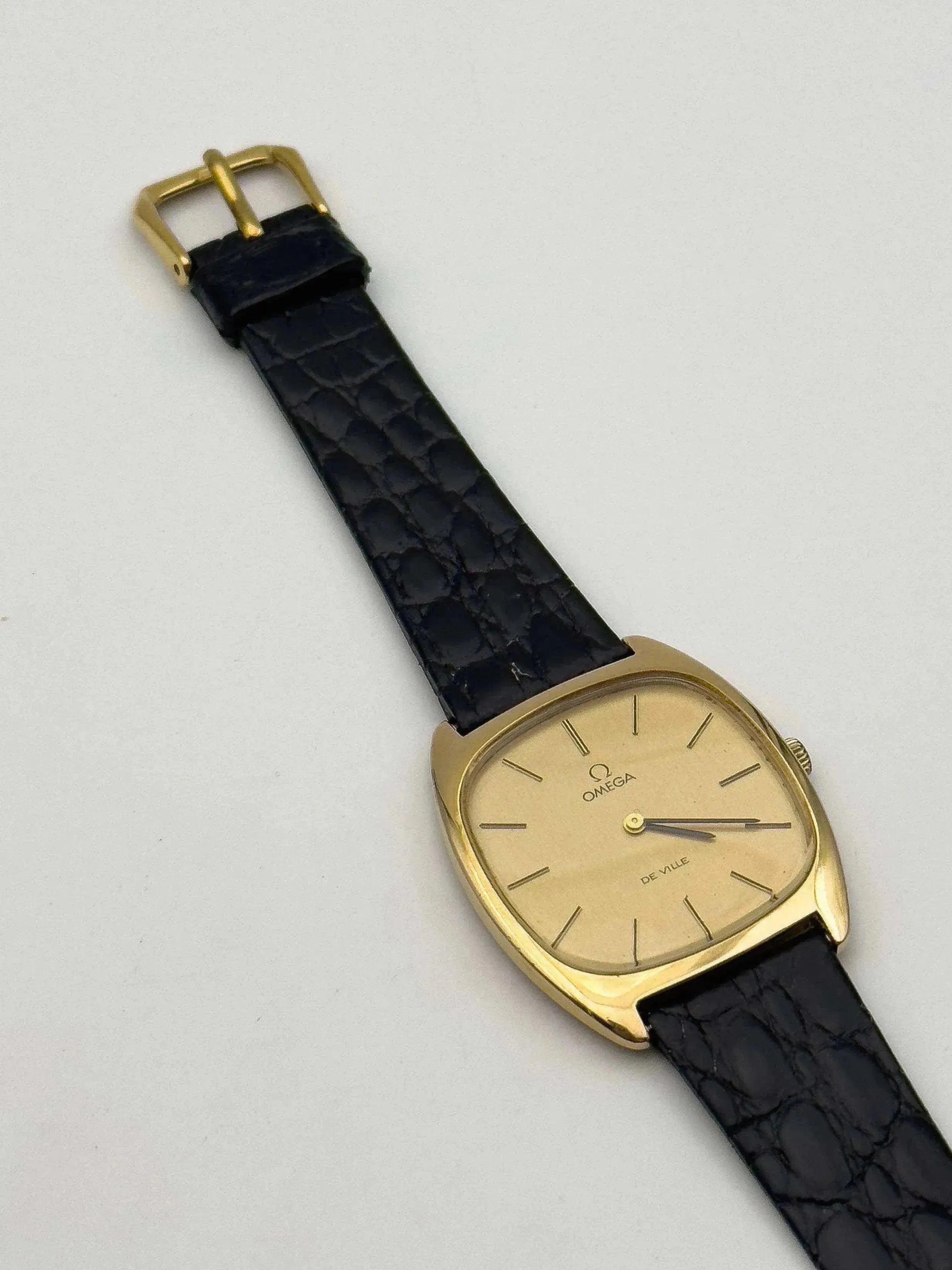 Omega - De Ville Tonneau Gold Meca - 1977 - Atelier Victor Paris - Vintage Watch Shop Dubai