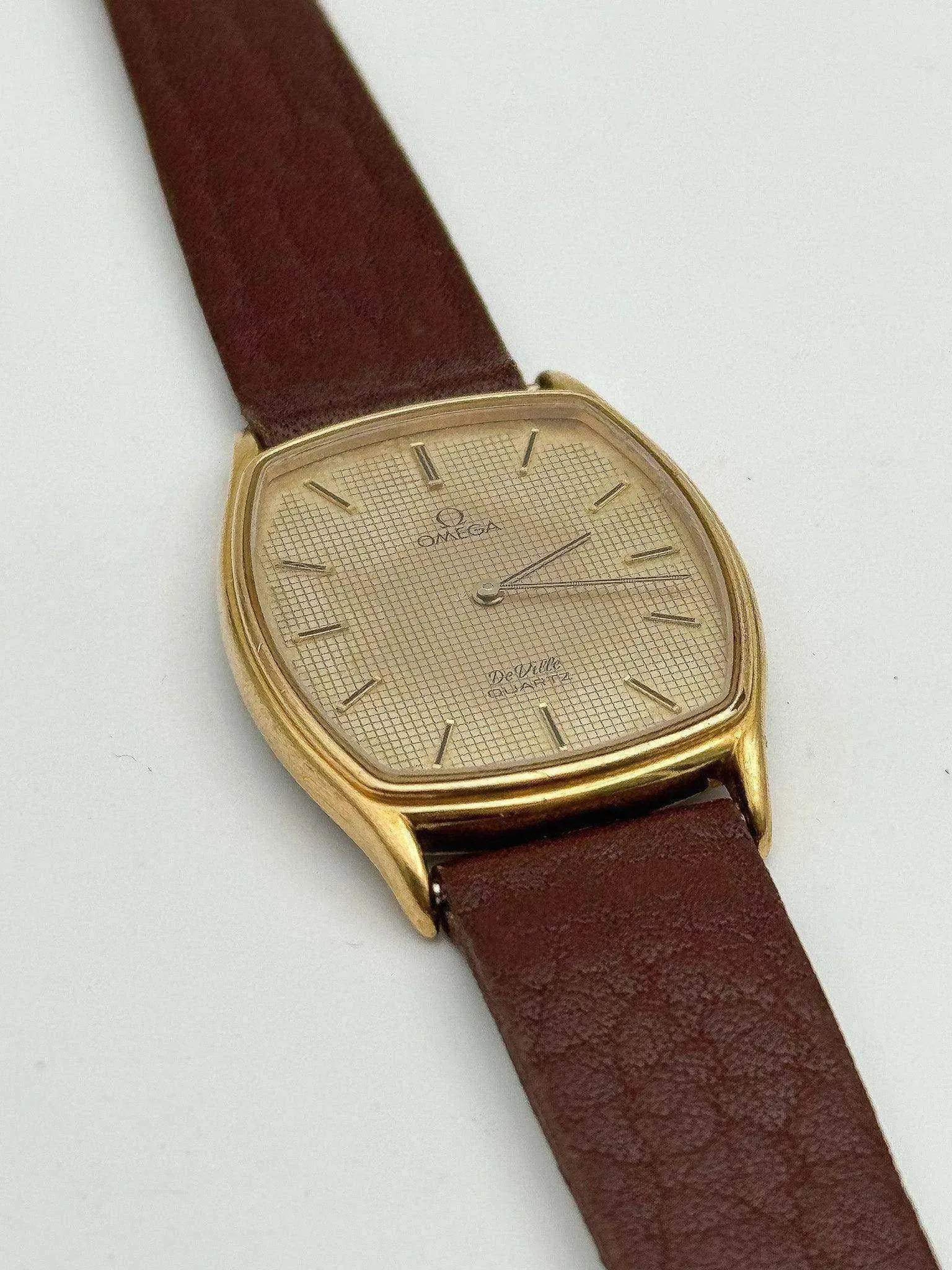 Omega - De Ville Tonneau plaqué or Nid d'Abeille patine - 1970s - Atelier Victor Paris - Vintage Watch Shop Dubai