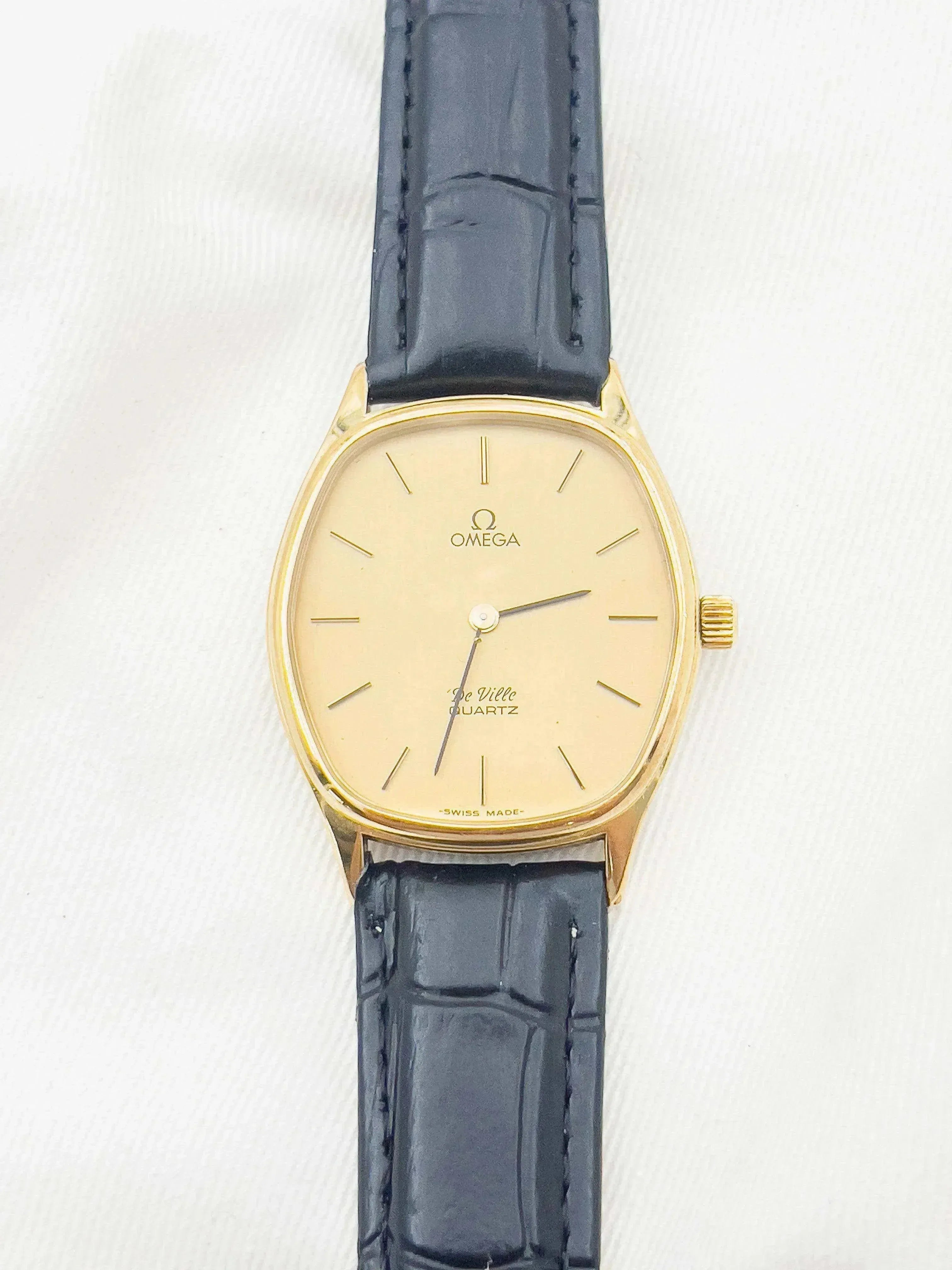 Omega De Ville - Tonneau Plaqué or Quartz Poussoir - 1978 - Atelier Victor - Vintage  Shop