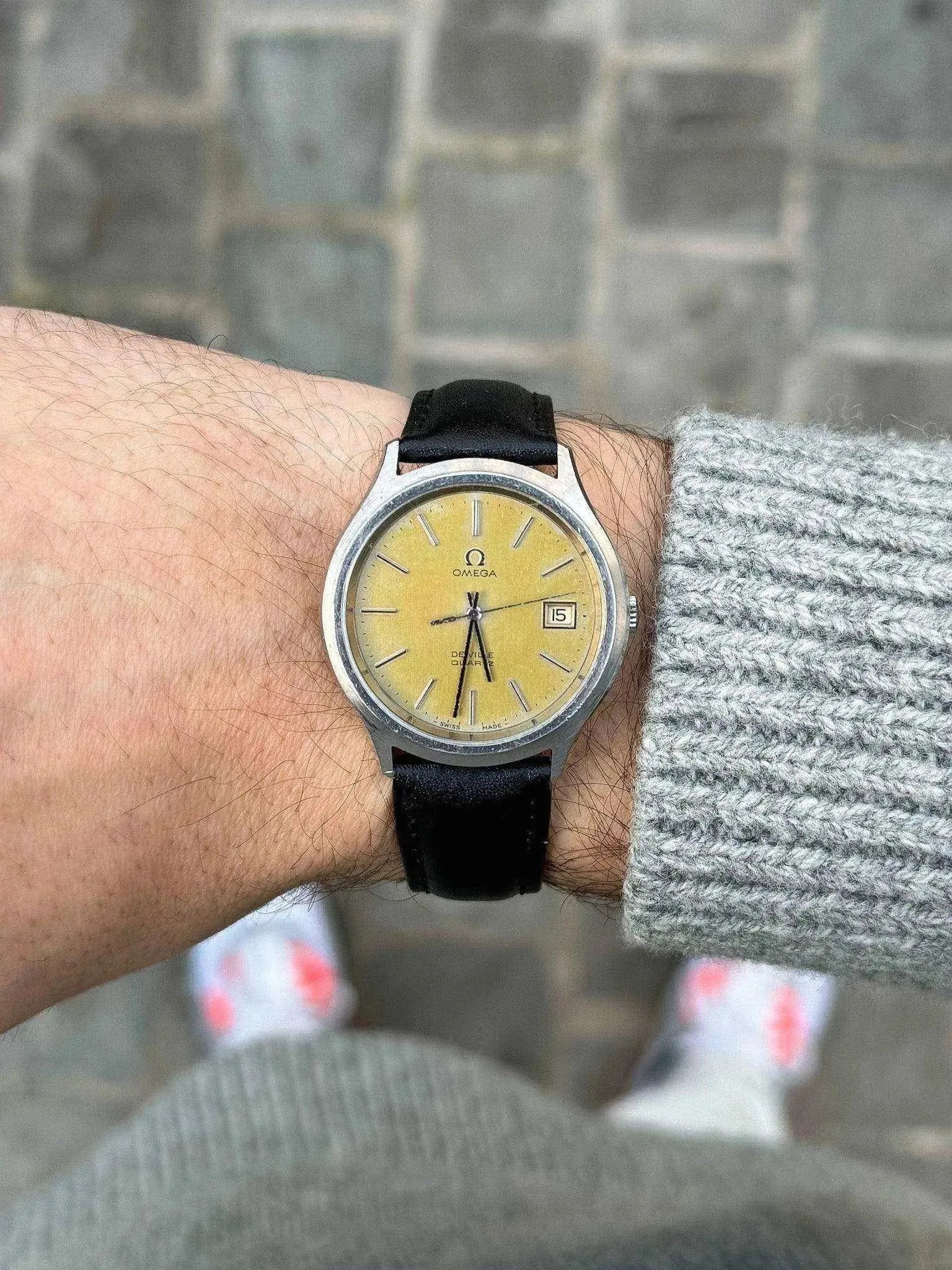Omega - De Ville Yellow Patine - 1978 - Atelier Victor Paris - Vintage Watch Shop Dubai