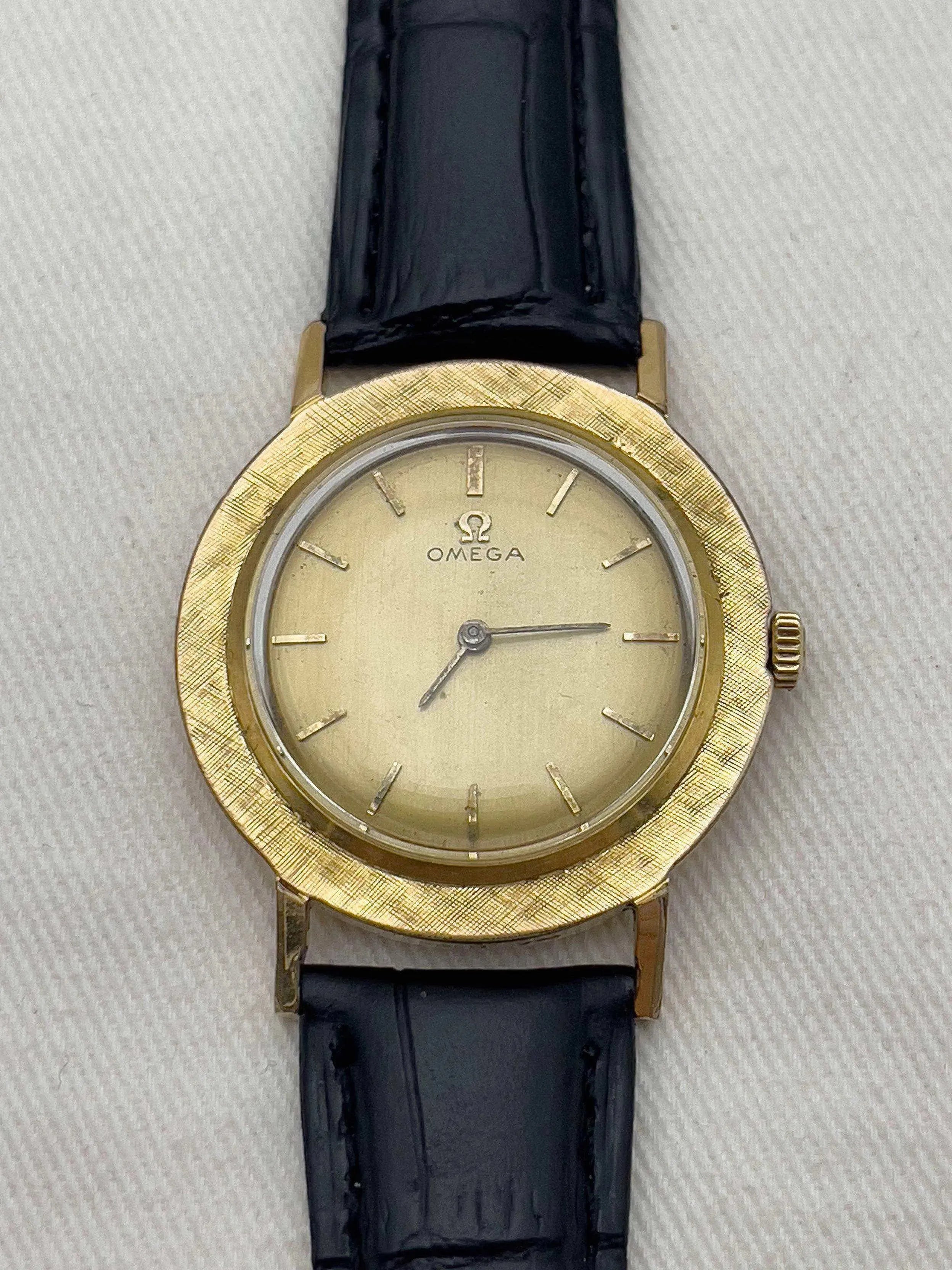 Omega - Disco Volante - 1970 - Atelier Victor Paris - Vintage Watch Shop Dubai