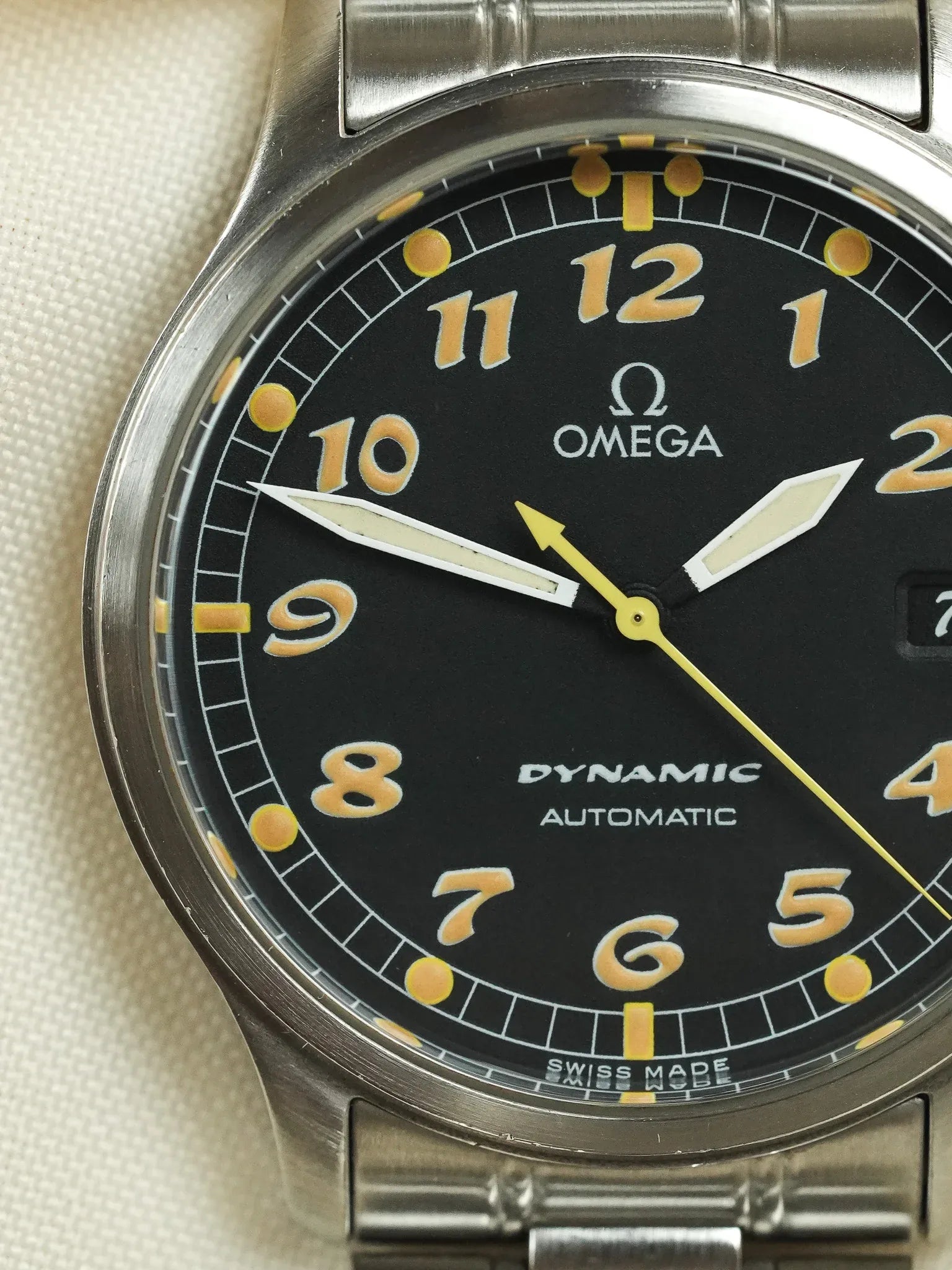 Omega - Dynamic III 166.0310 Fond Noir Index Patinés Orange - 2000s - Atelier Victor