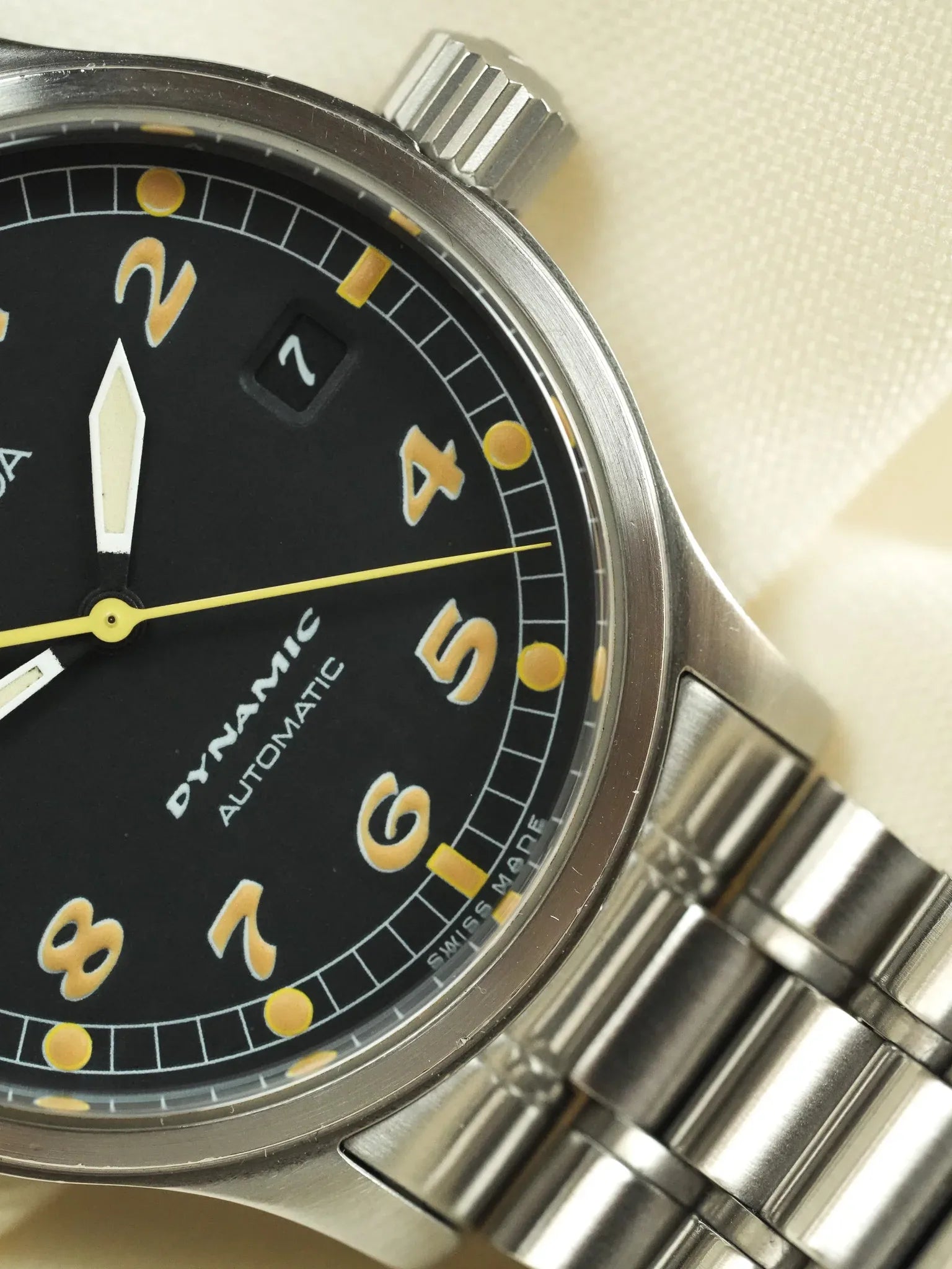 Omega - Dynamic III 166.0310 Fond Noir Index Patinés Orange - 2000s - Atelier Victor